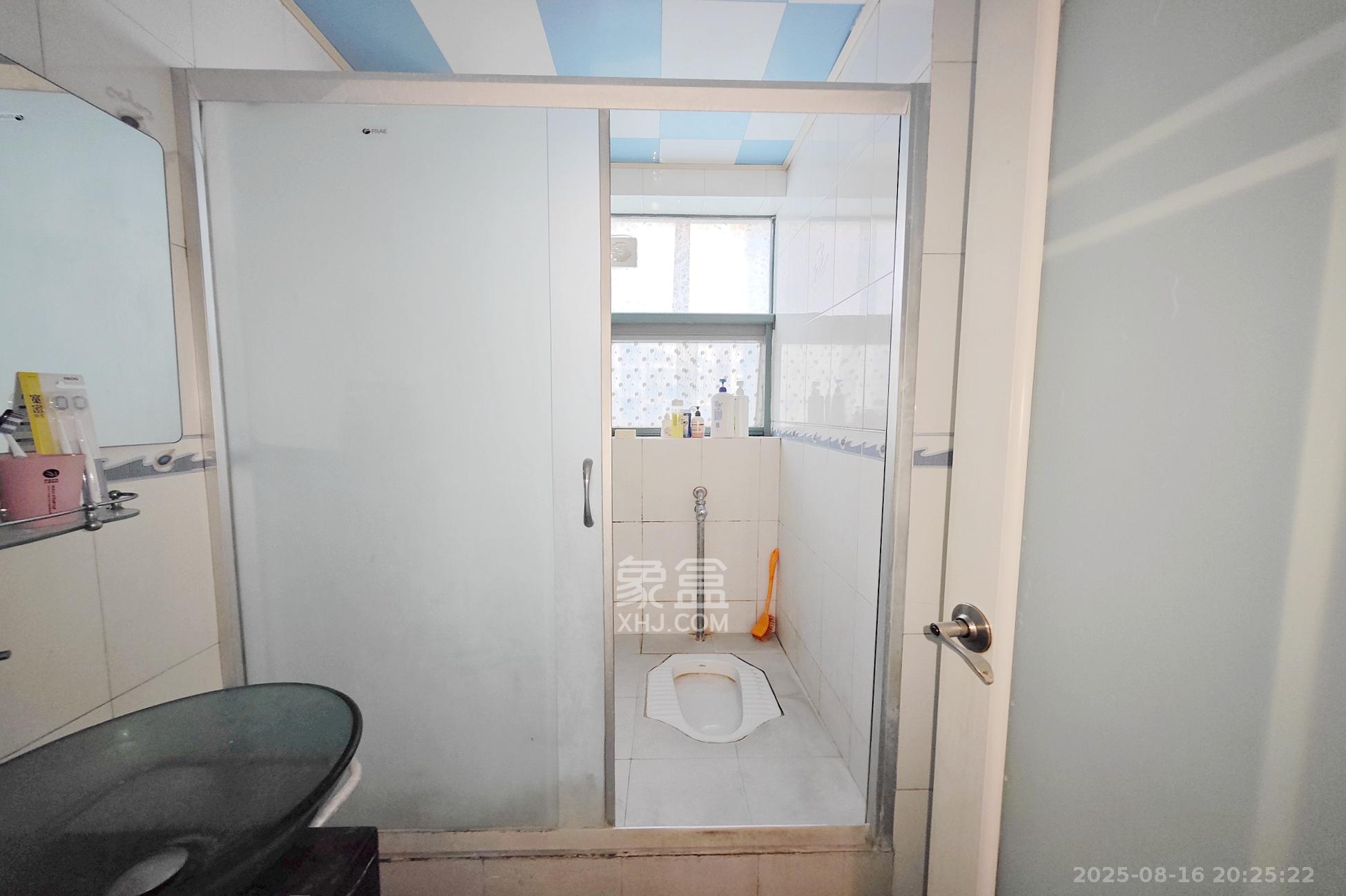 亚华香舍花都  1室2厅2卫    168.0万 亚华香舍花都  1室2厅2卫    168.0万其他