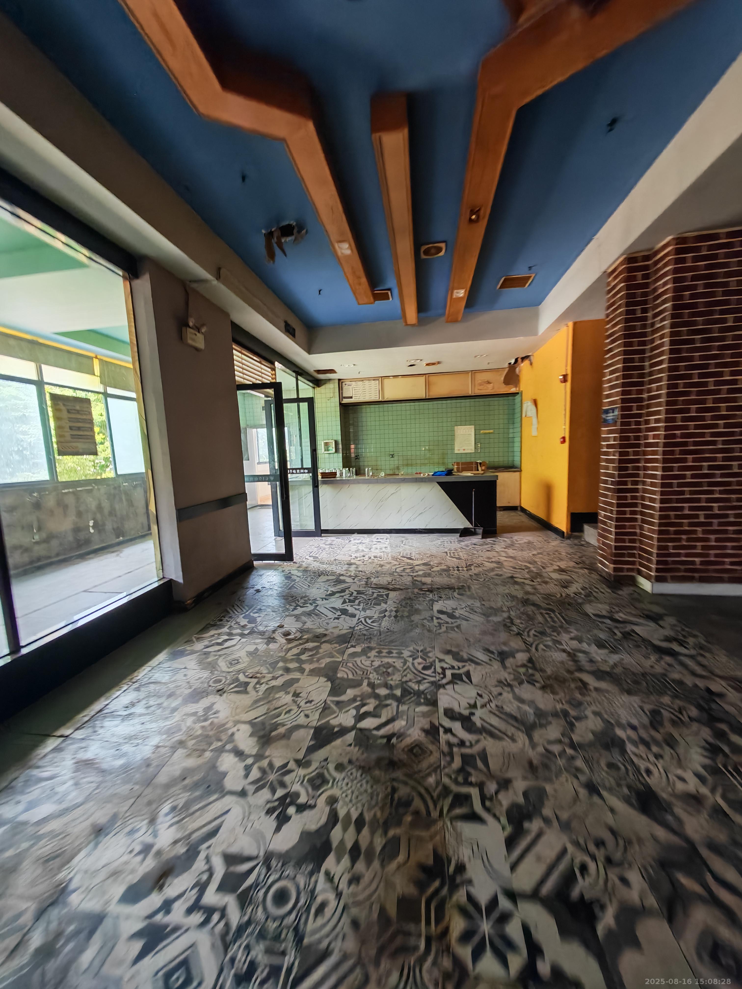 秀峰景园（领秀峰）   55.0㎡      1950.0元/月