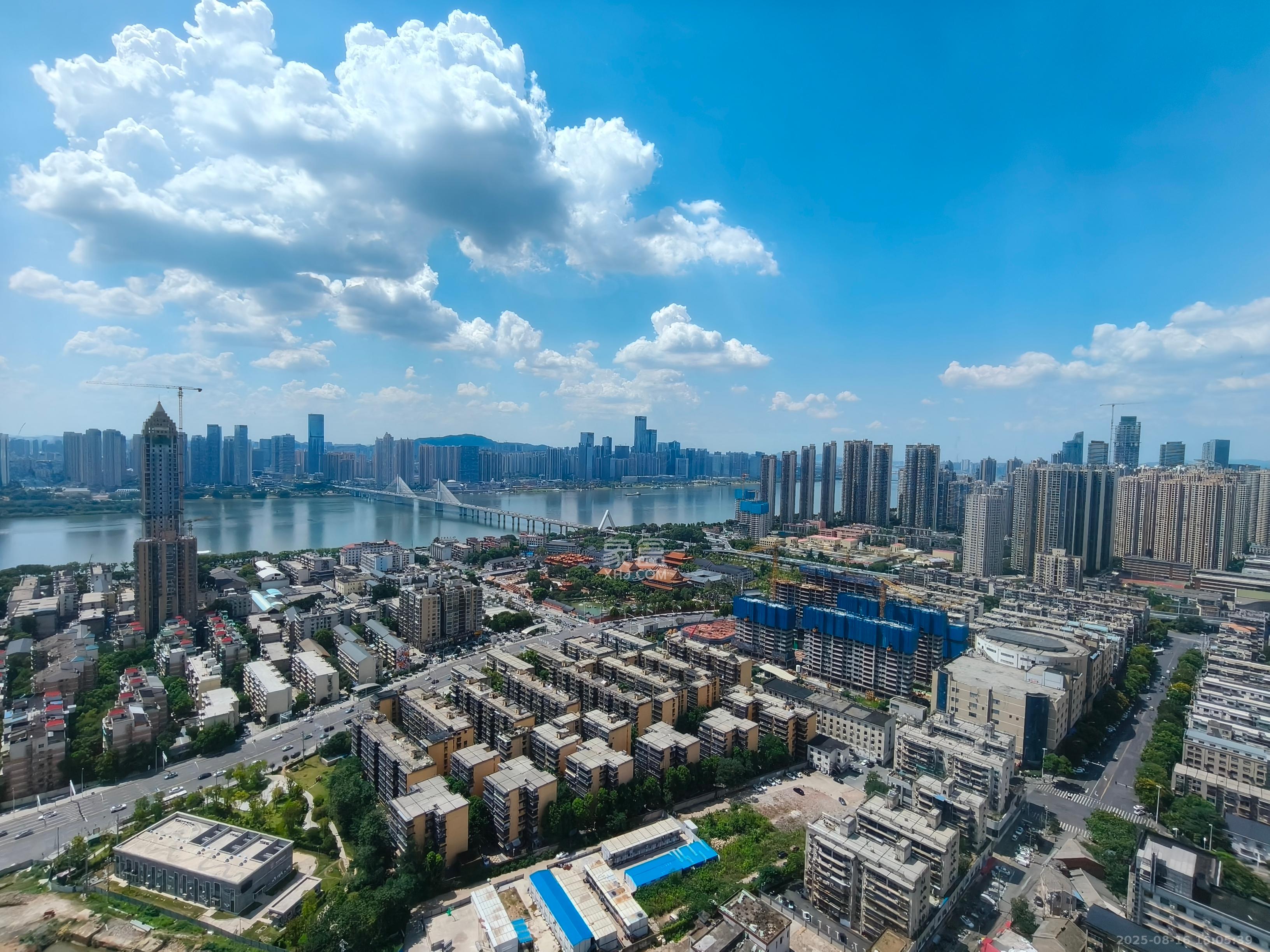 建发养云  3室2厅1卫   2600.00元/月室内图