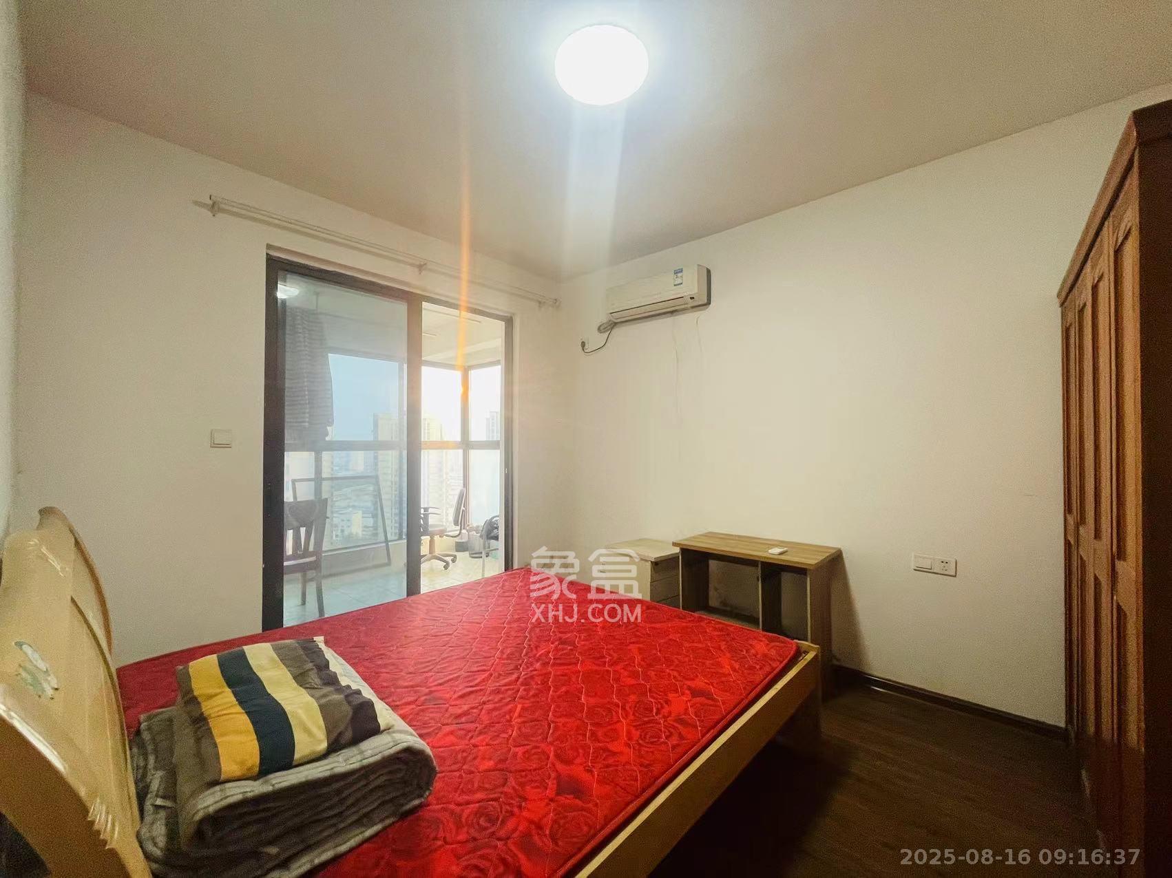 保利麓谷林语E区 4室2厅1卫 3500.0元/月 保利麓谷林语E区 4室2厅1卫 3500.0元/月室内图