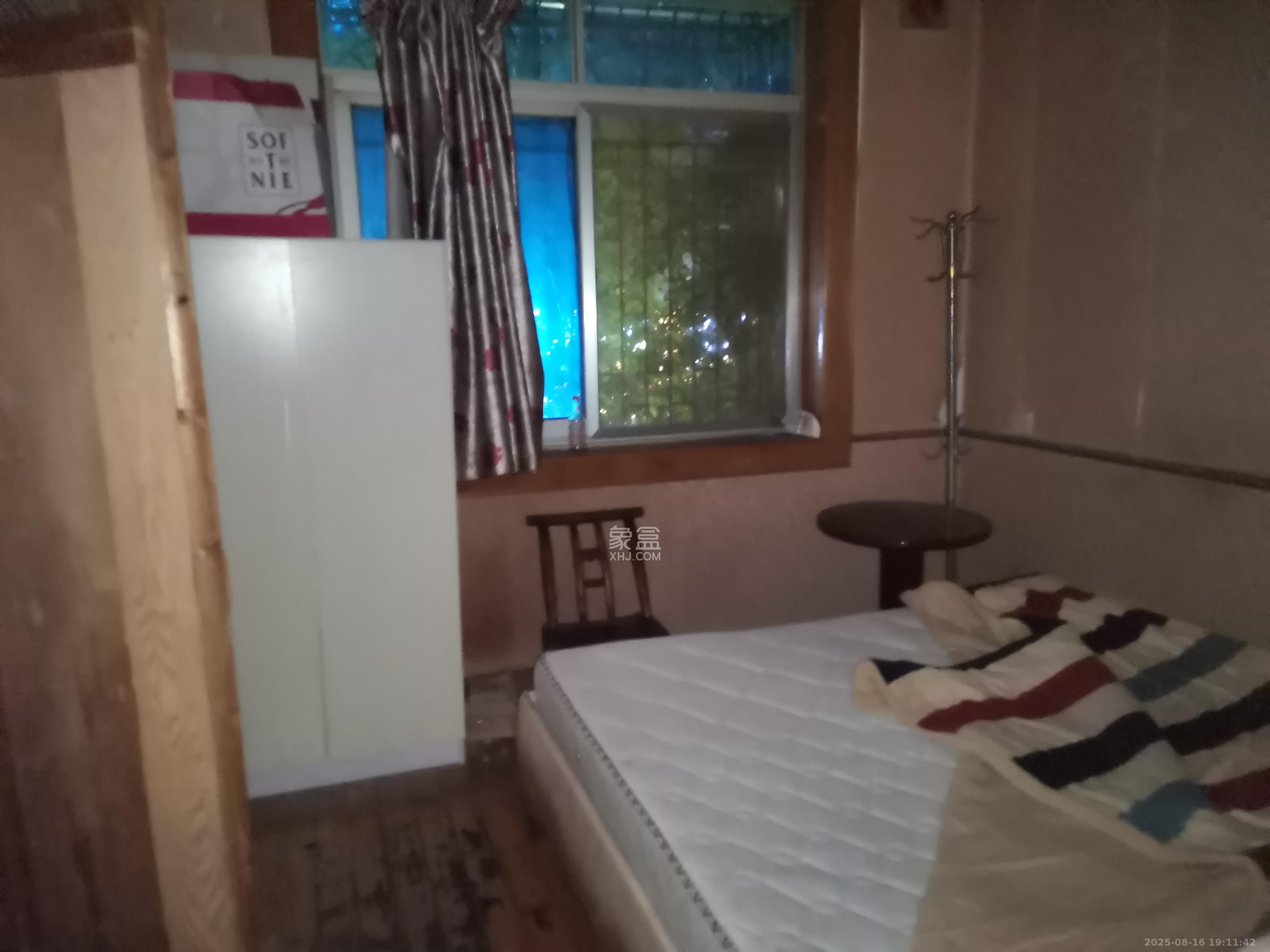 小林子冲社区 3室1厅1卫 2000.00元/月 小林子冲社区 3室1厅1卫 2000.00元/月室内图