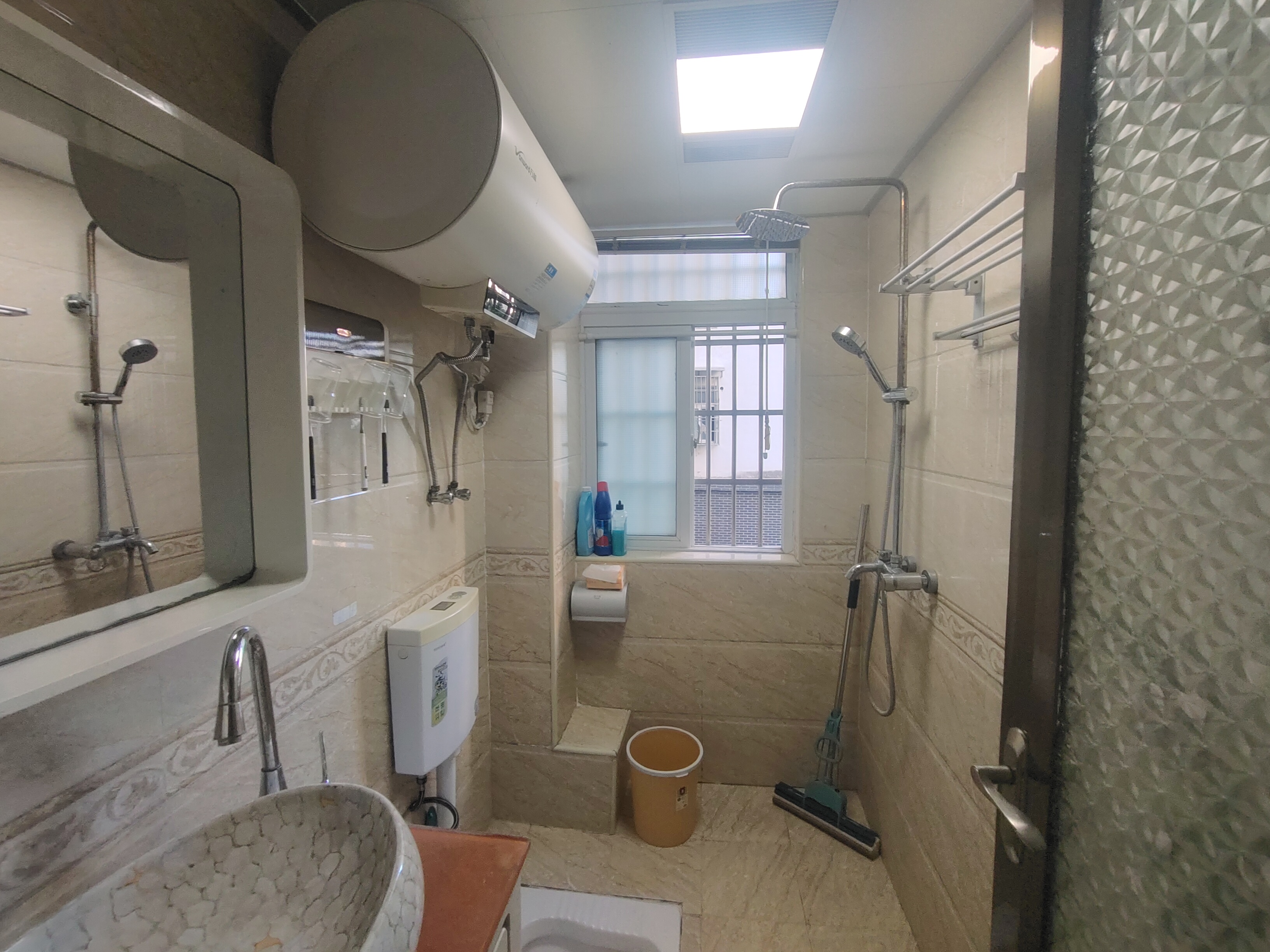 熙城春天 2室2厅1卫 1600.0元/月 熙城春天 2室2厅1卫 1600.0元/月室内图