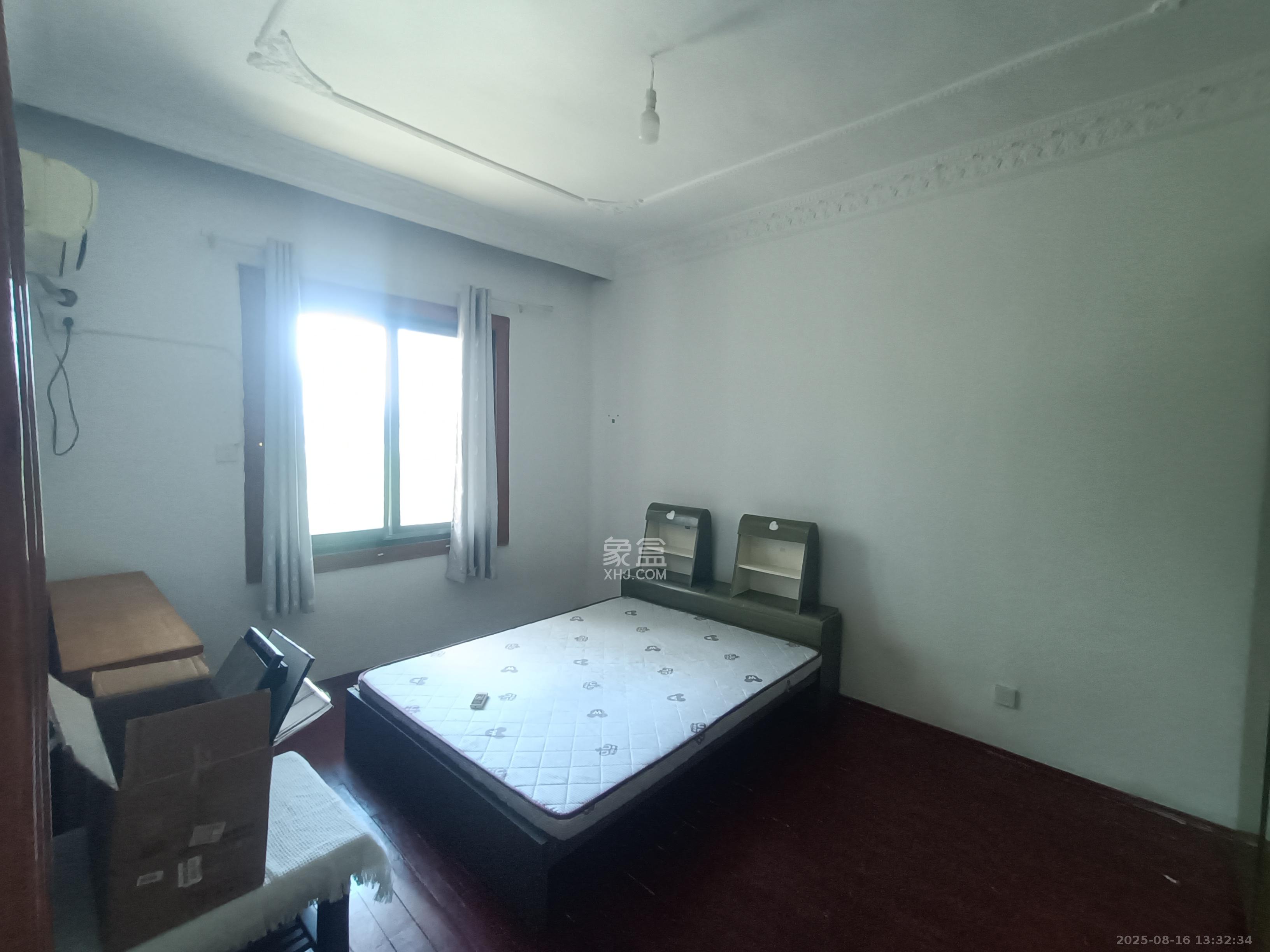 营盘街社区 2室1厅1卫 1700.0元/月 营盘街社区 2室1厅1卫 1700.0元/月室内图