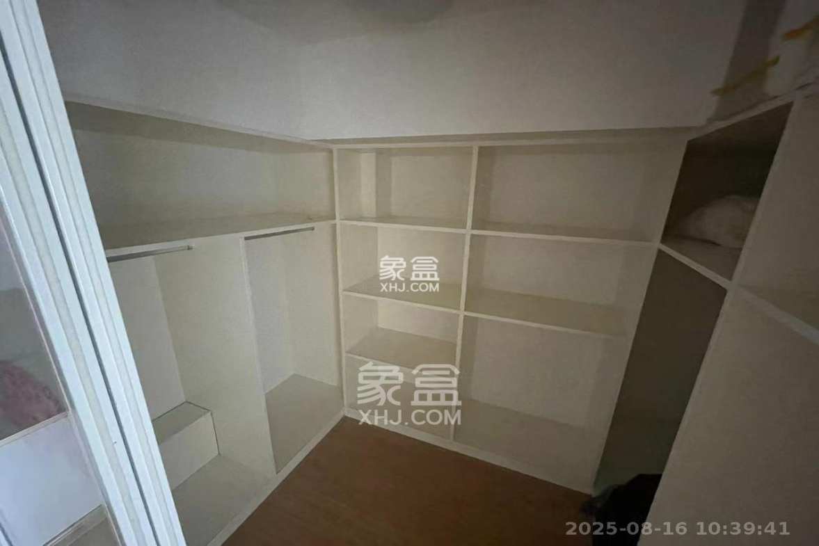 洋湖时代 1室1厅1卫 1500.0元/月 洋湖时代 1室1厅1卫 1500.0元/月室内图