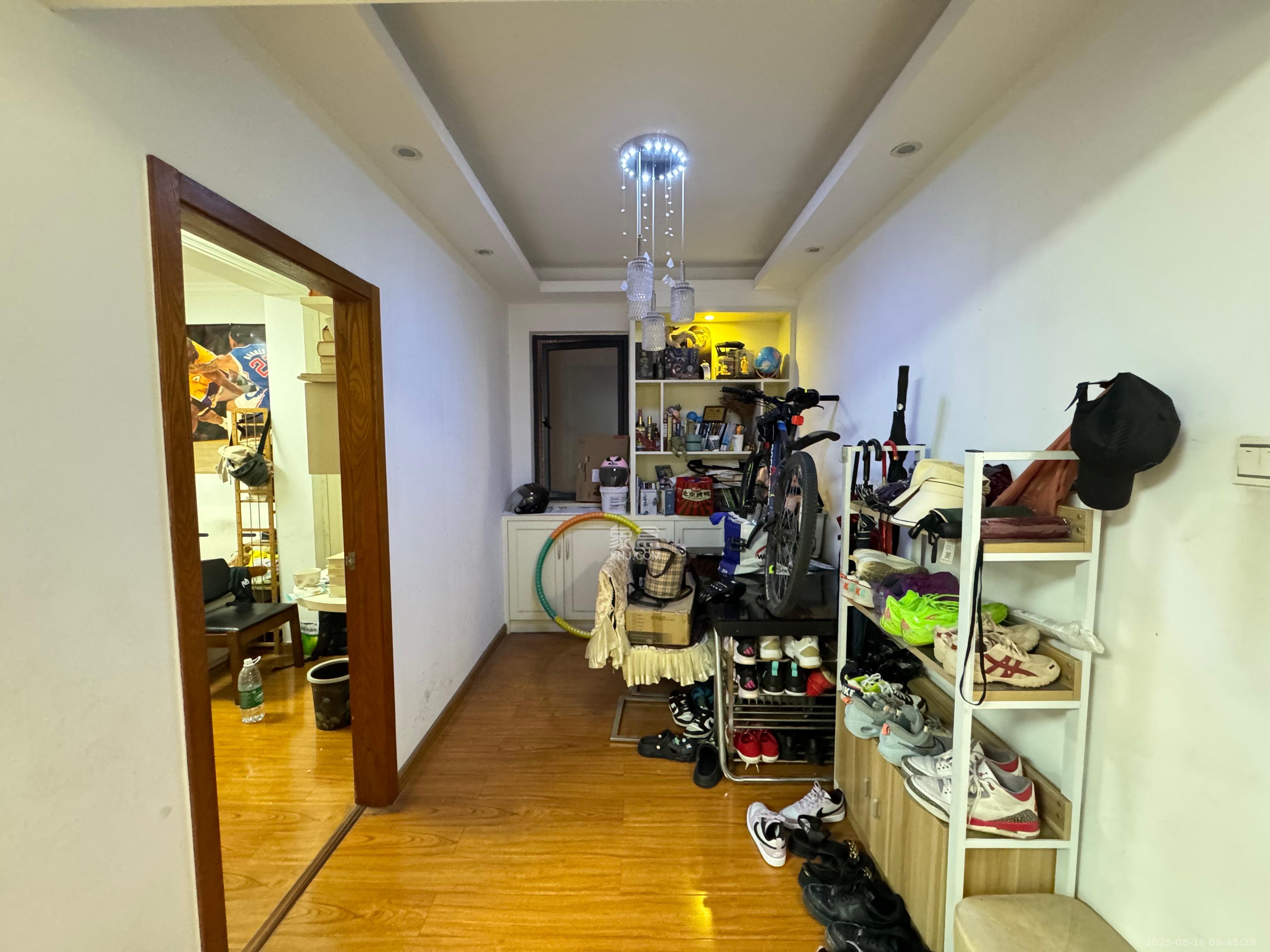 公园9号  2室2厅1卫   3600.00元/月室内图