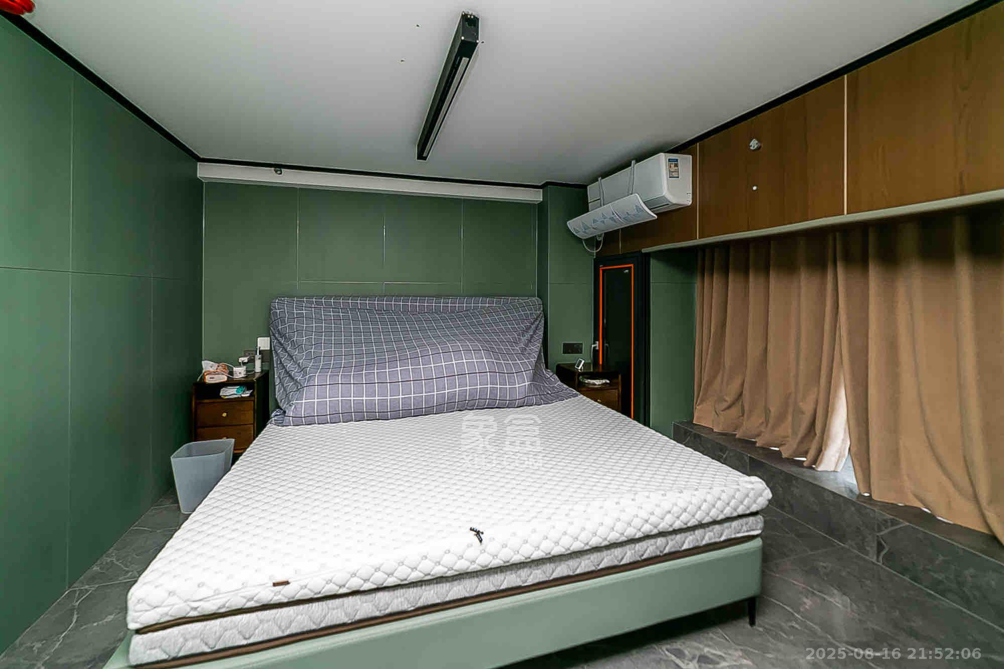 万润时光里  3室1厅2卫    4200.0元/月室内图