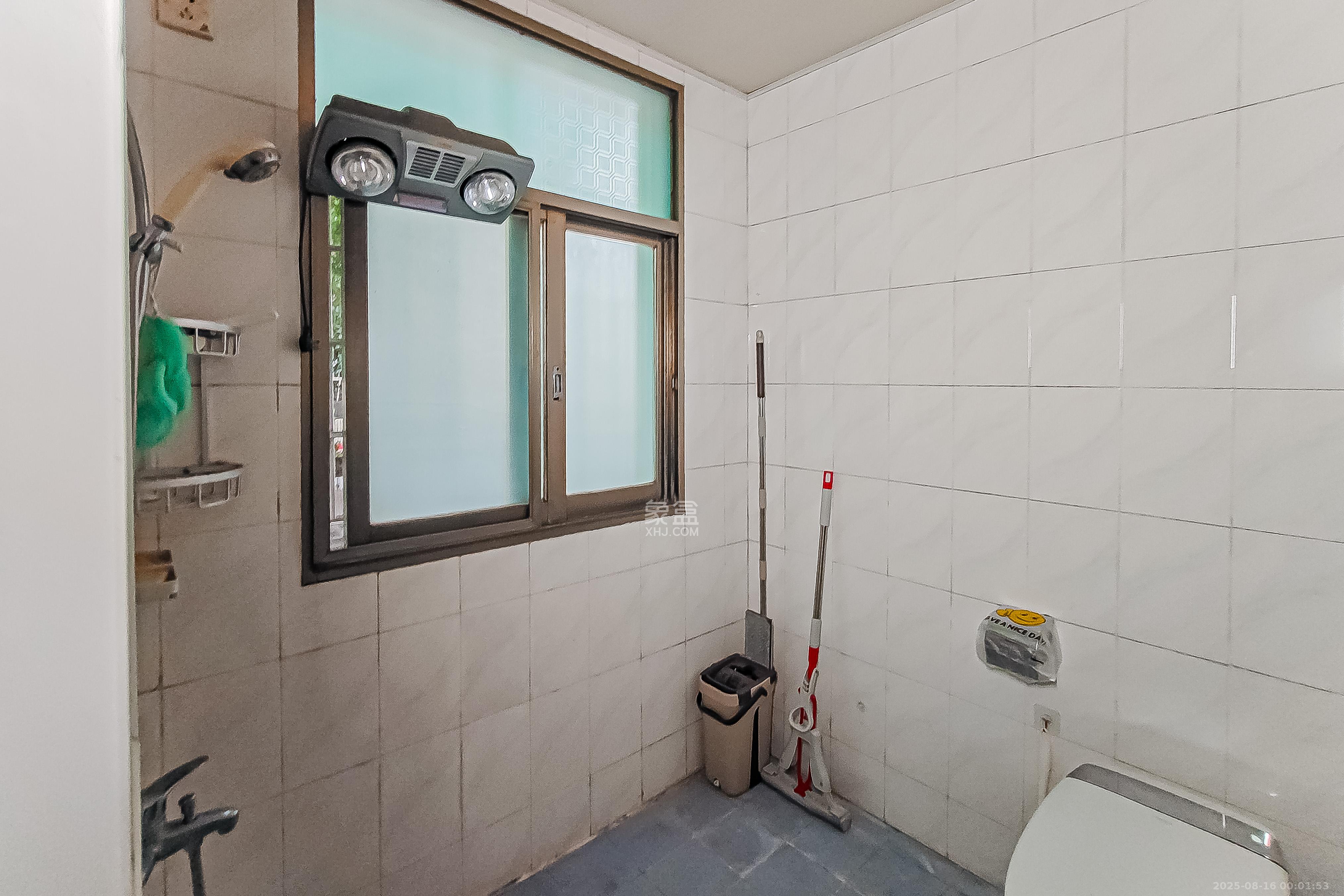 石子冲巷  3室2厅1卫    67.0万卫生间