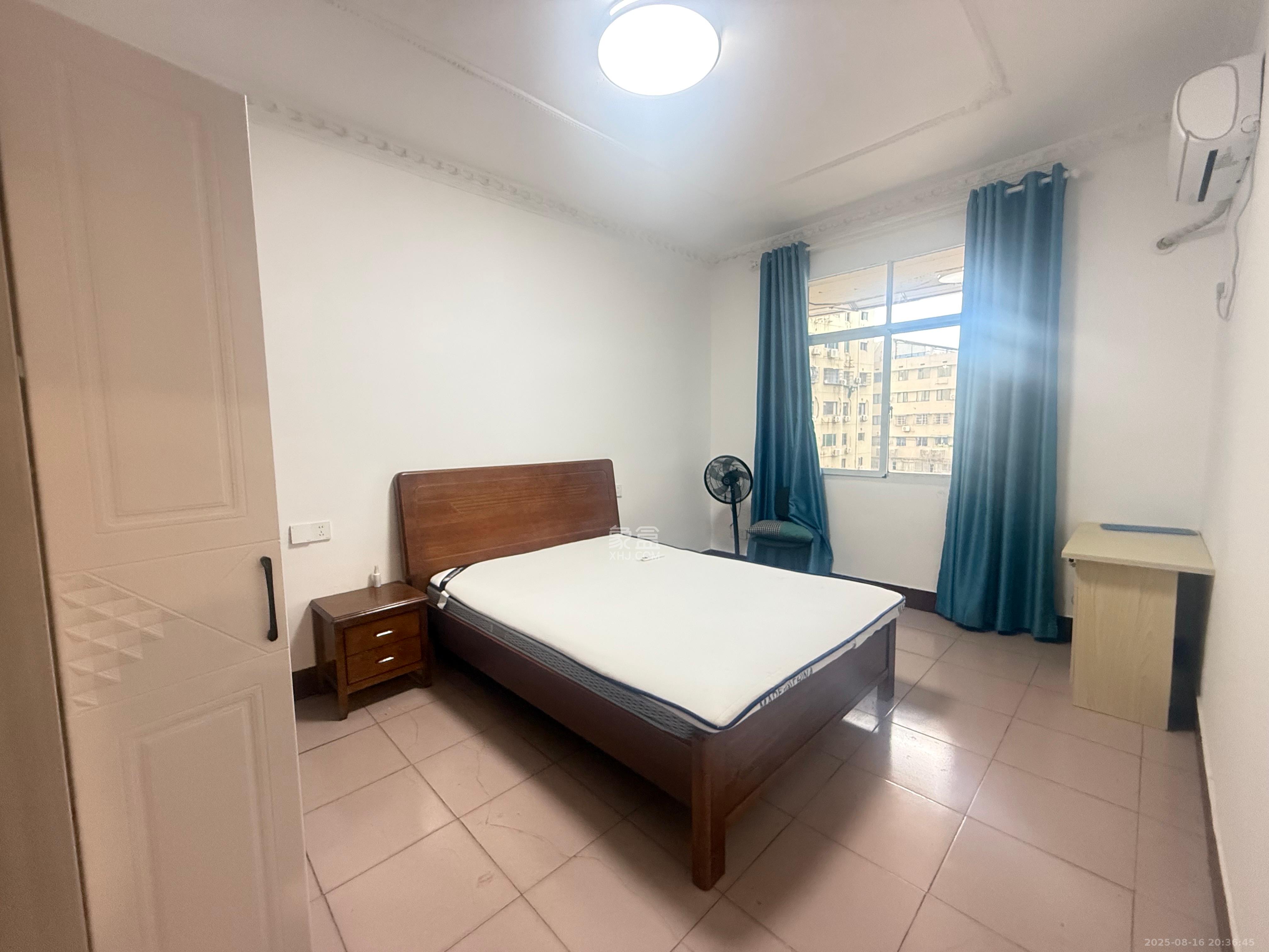 德政园  3室2厅2卫    2300.0元/月室内图