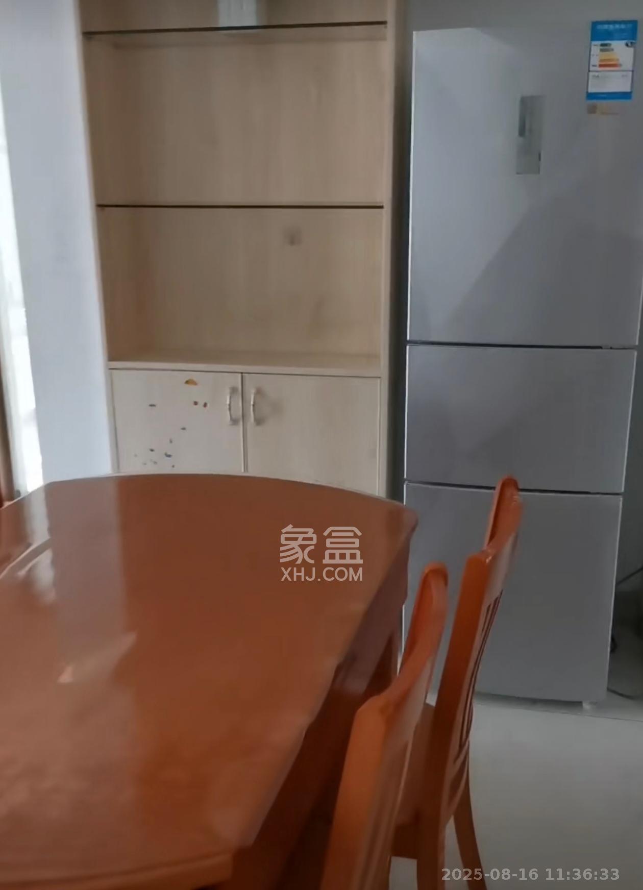 海德公园 3室2厅1卫 1900.0元/月 海德公园 3室2厅1卫 1900.0元/月室内图