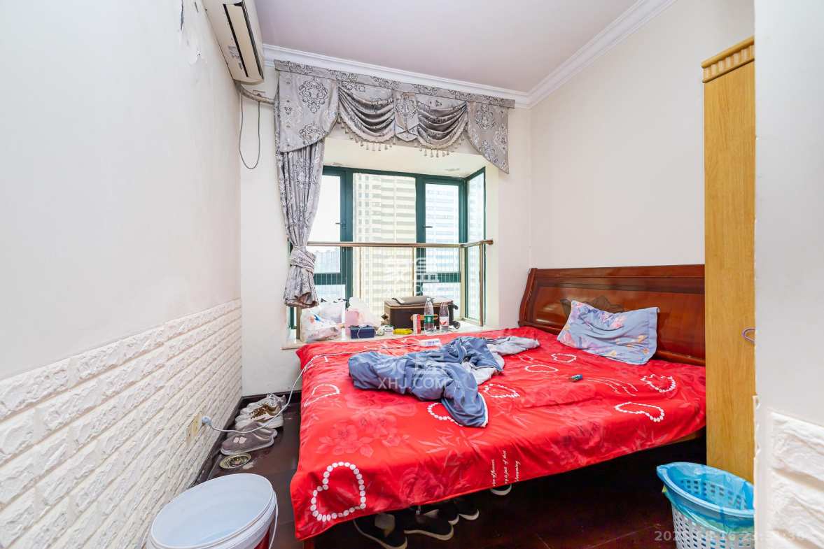 恒大名都 3室2厅1卫 60.0万 恒大名都 3室2厅1卫 60.0万卧室