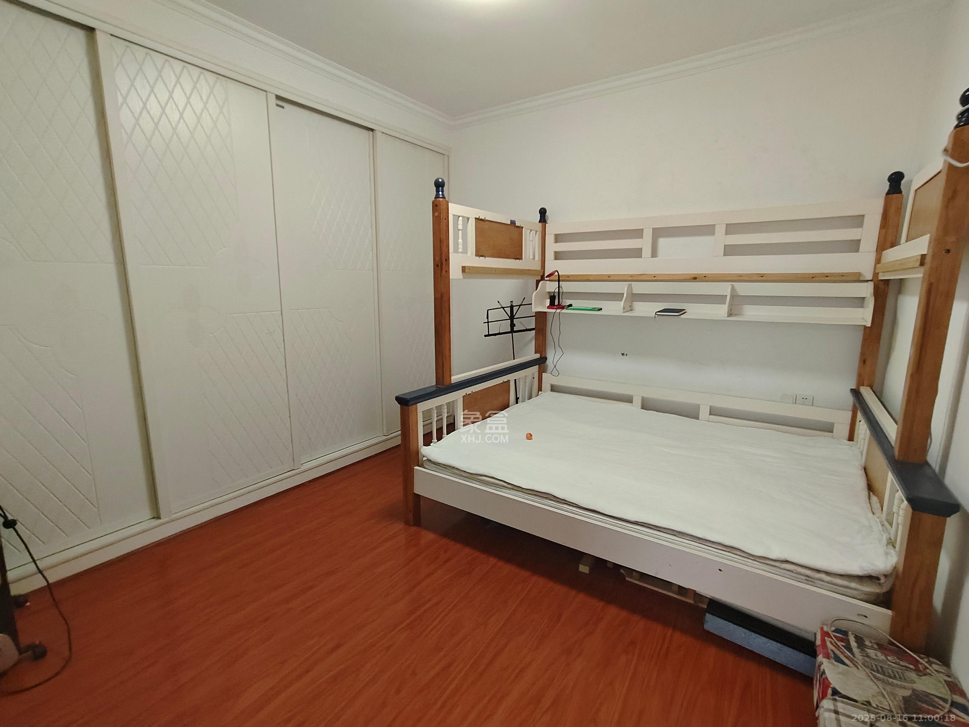 涧塘小区  3室2厅1卫   2200.00元/月室内图