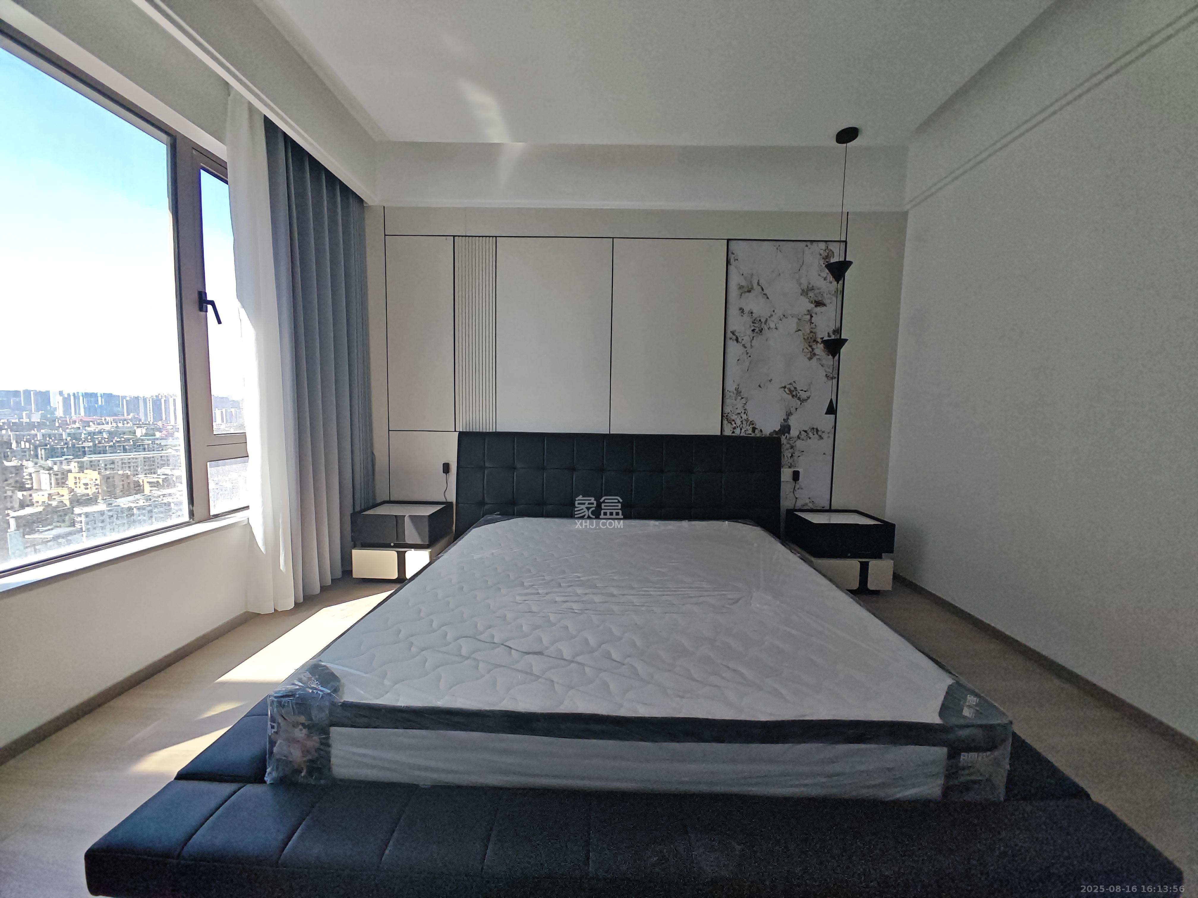 长沙檀府  4室2厅2卫   10000.00元/月室内图