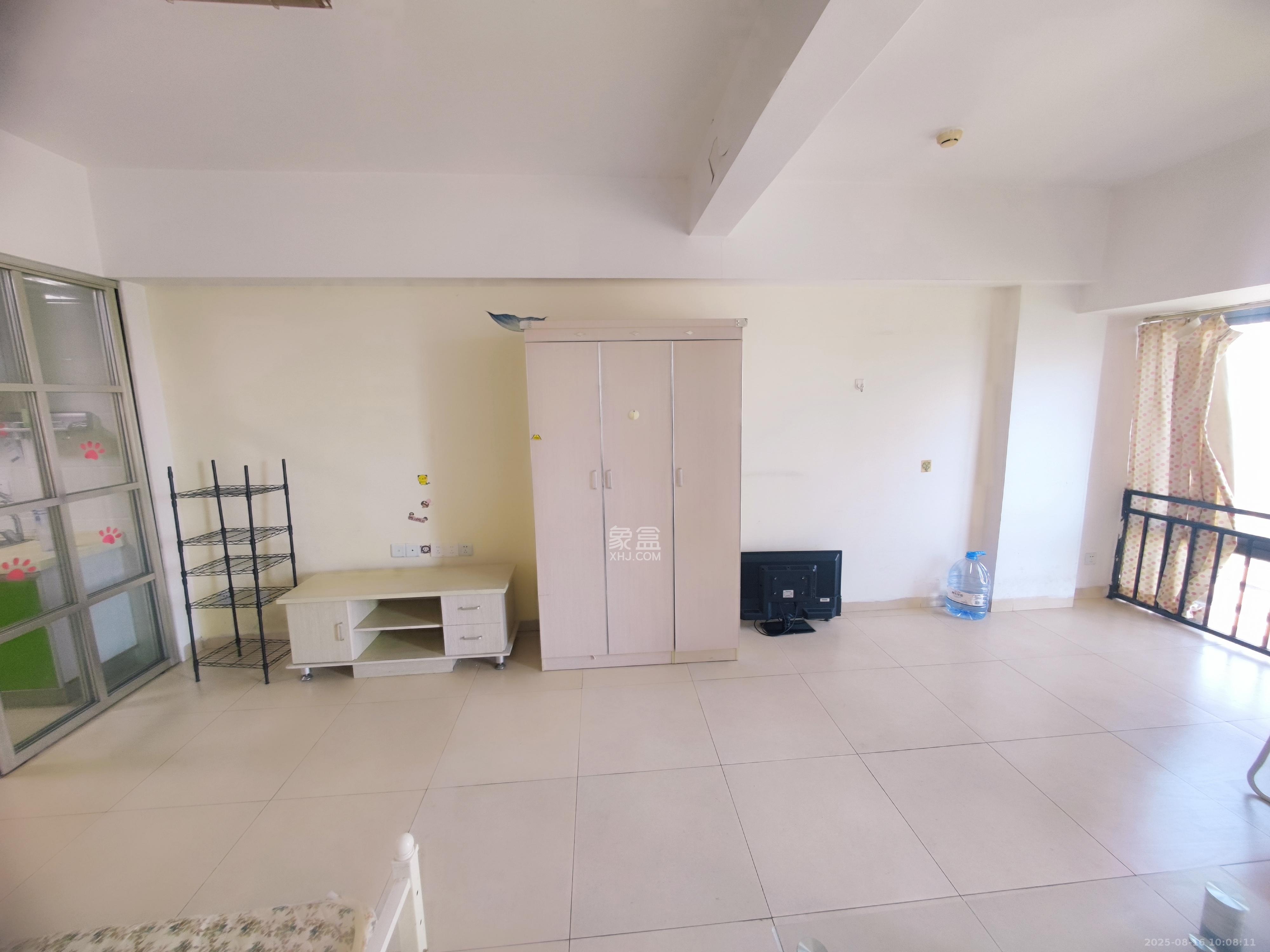 时代公馆 1室1厅1卫 1300.0元/月 时代公馆 1室1厅1卫 1300.0元/月室内图