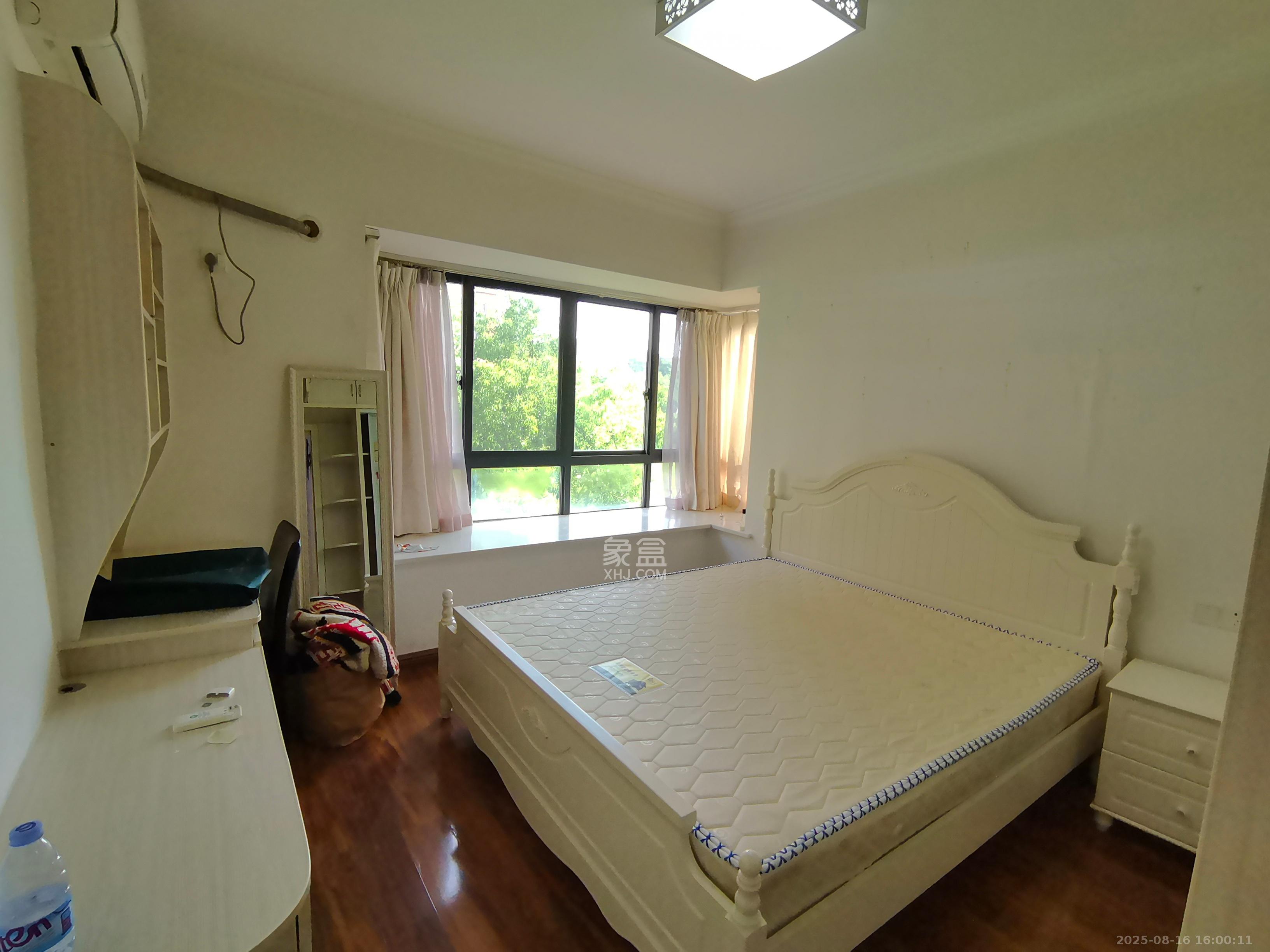 五矿格澜郡 3室2厅1卫 2000.0元/月 五矿格澜郡 3室2厅1卫 2000.0元/月室内图