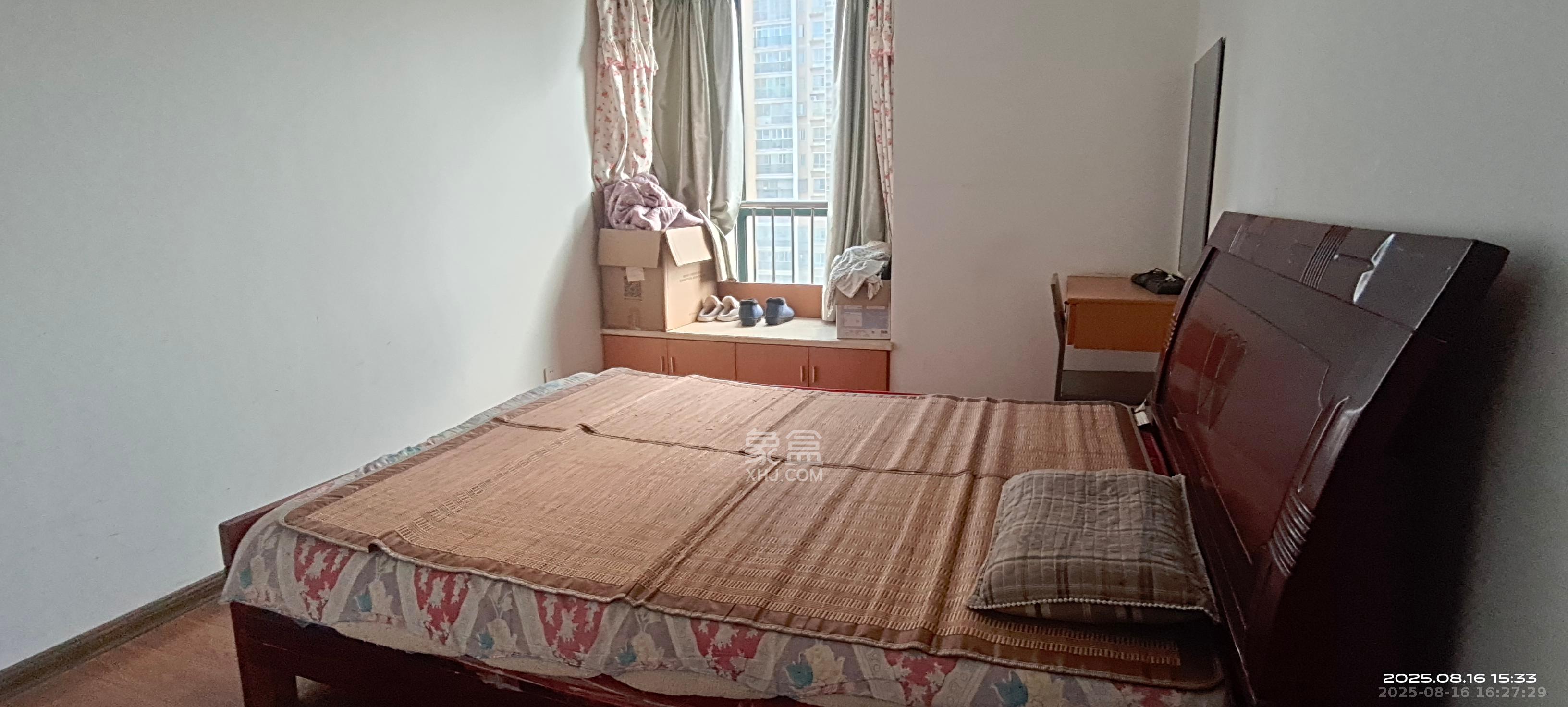 华天LOHO小镇 3室2厅1卫 1550.0元/月 华天LOHO小镇 3室2厅1卫 1550.0元/月室内图