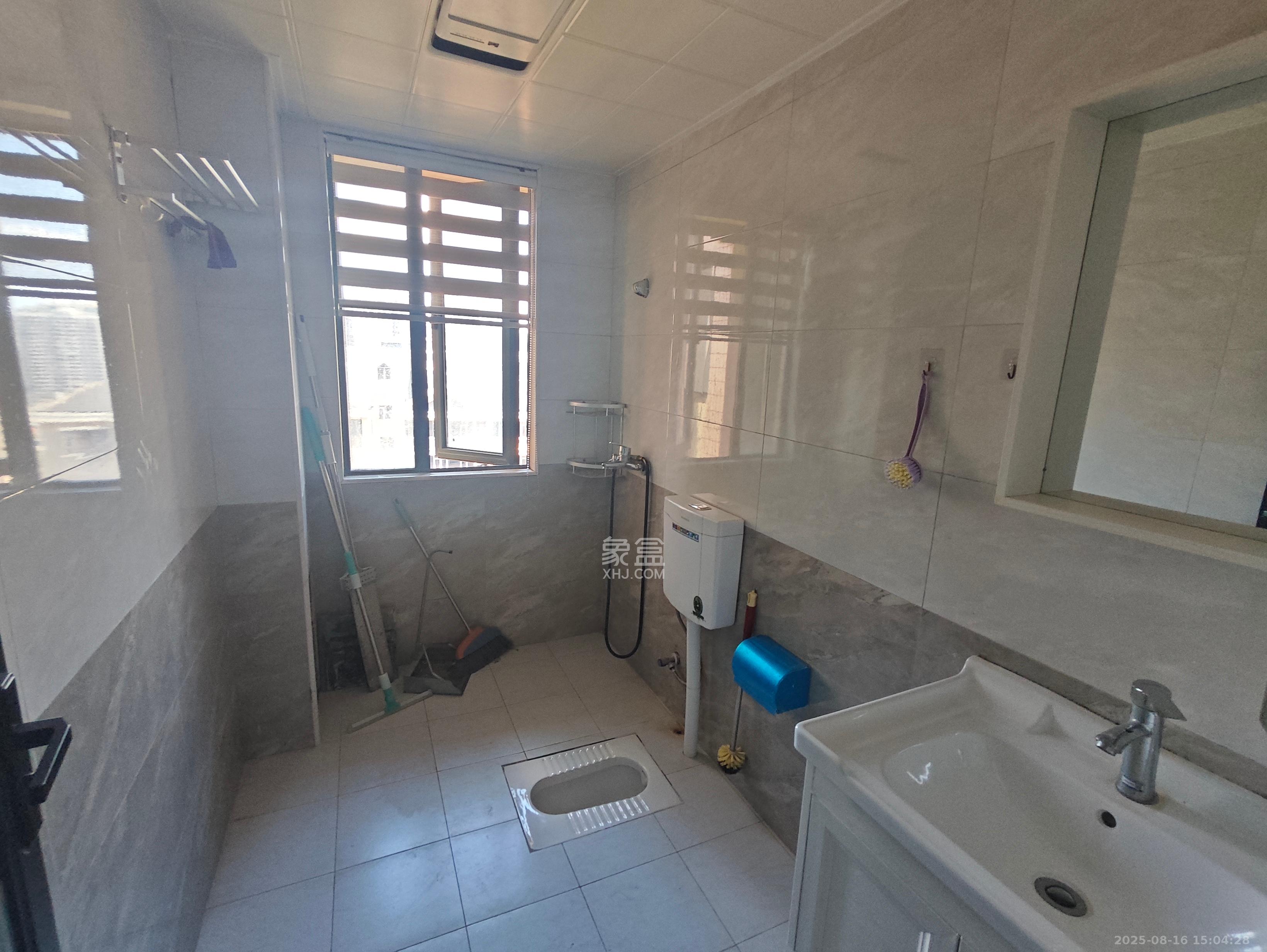 润和之悦(金泽园) 4室2厅2卫 2100.0元/月 润和之悦(金泽园) 4室2厅2卫 2100.0元/月室内图