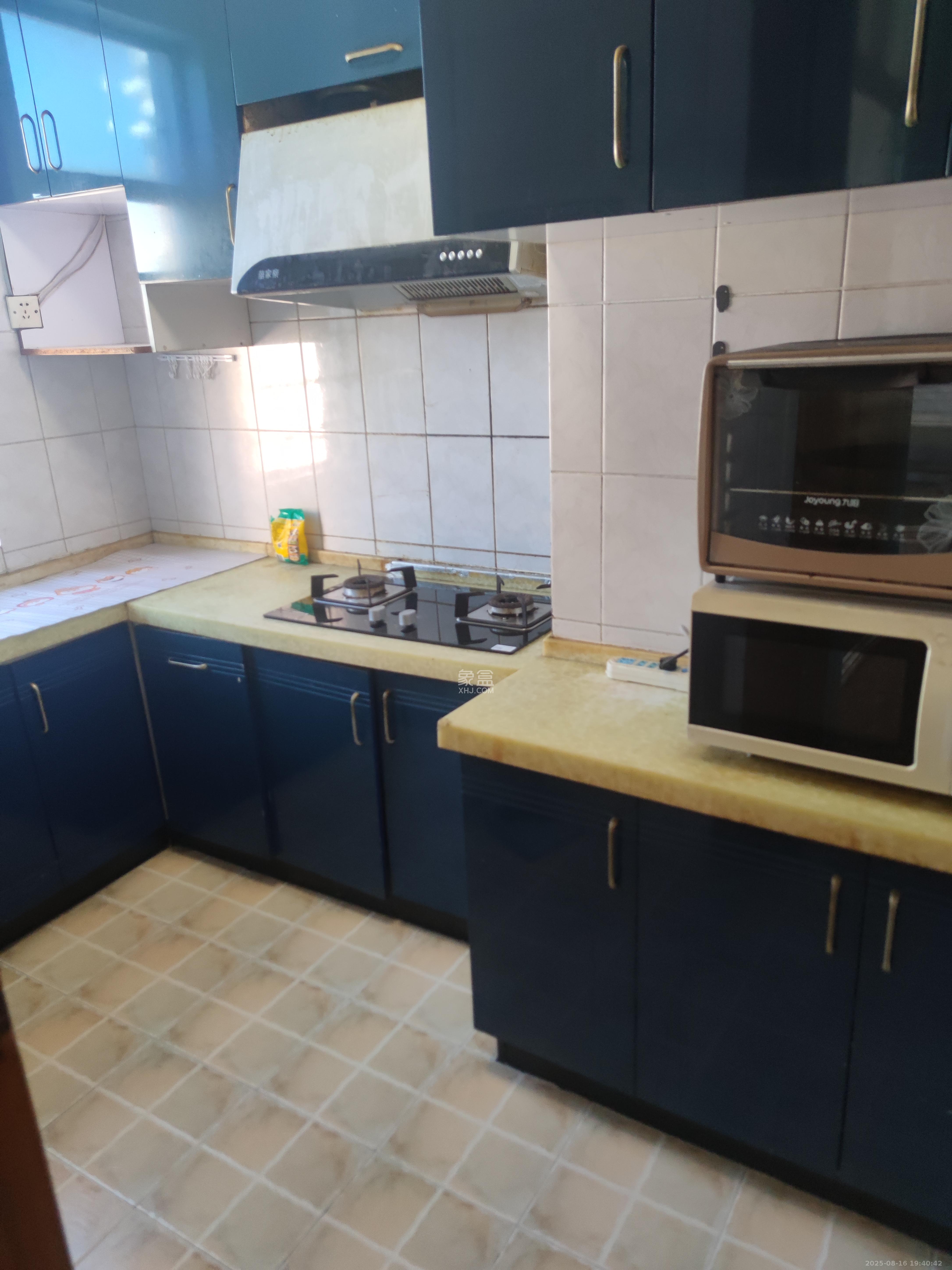 长沙市烟草专卖局单位宿舍 1室0厅0卫 2500.0元/月 长沙市烟草专卖局单位宿舍 1室0厅0卫 2500.0元/月室内图