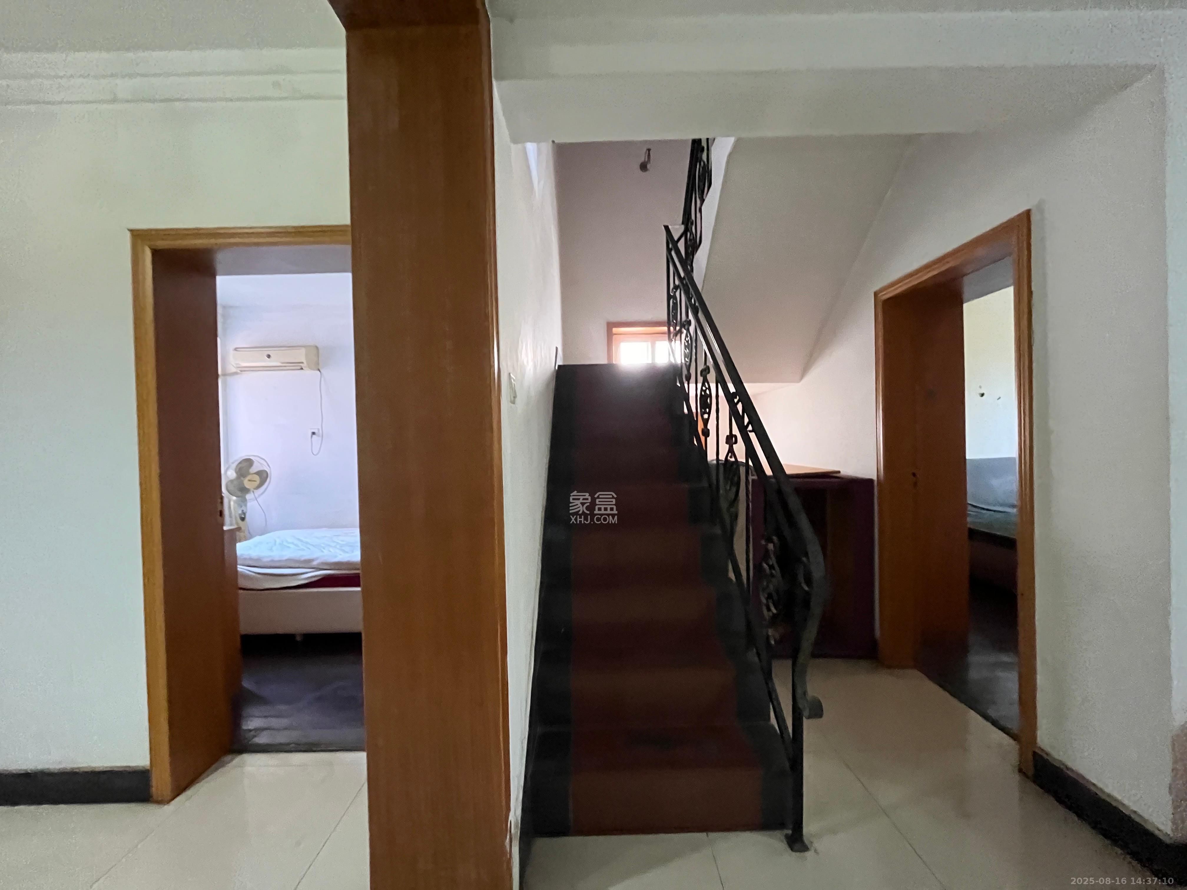 森宇佳园 4室3厅2卫 3000.0元/月 森宇佳园 4室3厅2卫 3000.0元/月室内图