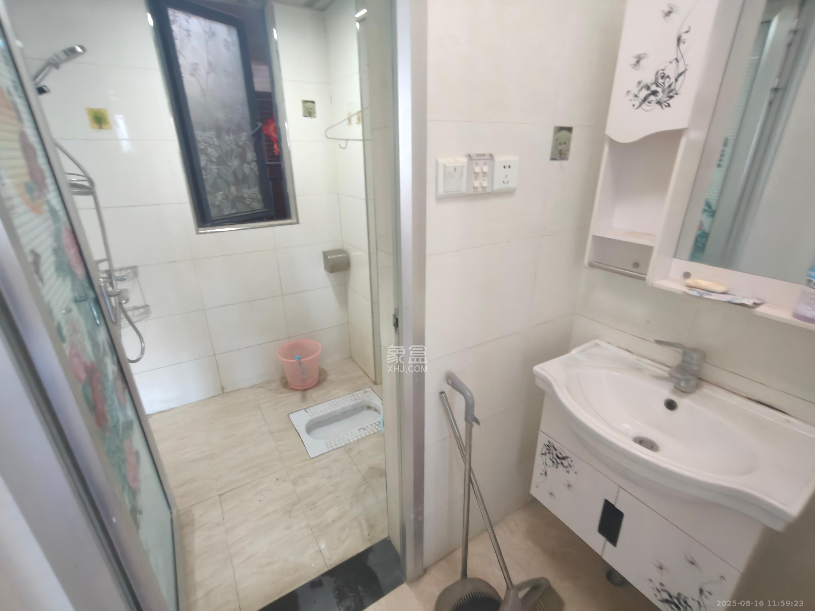 中国铁建梅溪青秀一期  4室2厅1卫    2700.0元/月室内图