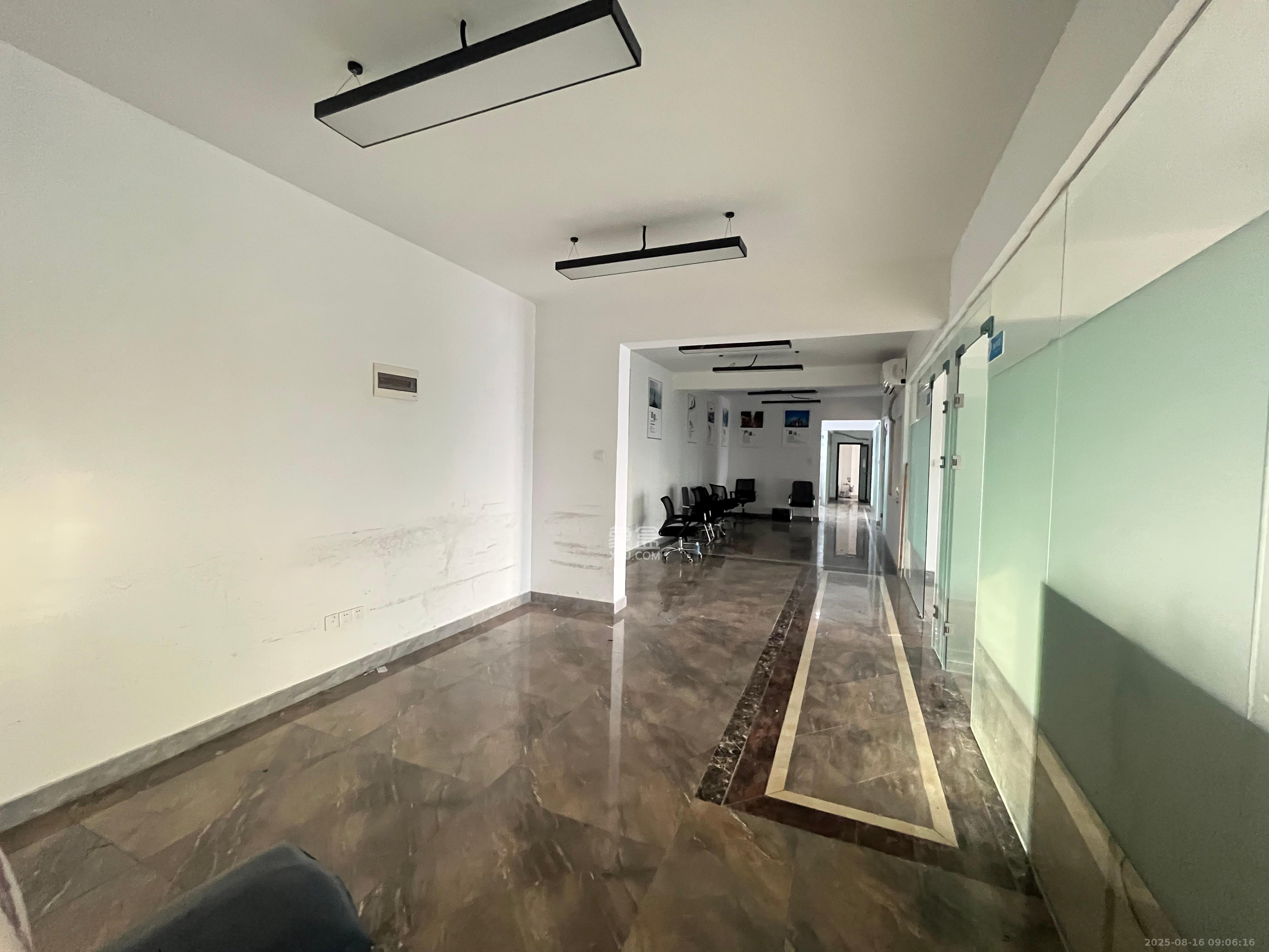 建安新商汇 7室2厅2卫 5500.0元/月 建安新商汇 7室2厅2卫 5500.0元/月室内图