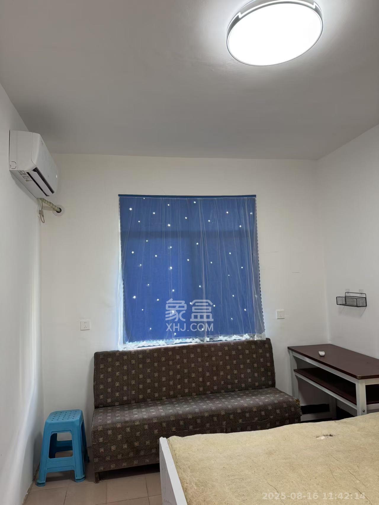 长重机械厂宿舍  2室2厅1卫    1100.0元/月 长重机械厂宿舍  2室2厅1卫    1100.0元/月室内图