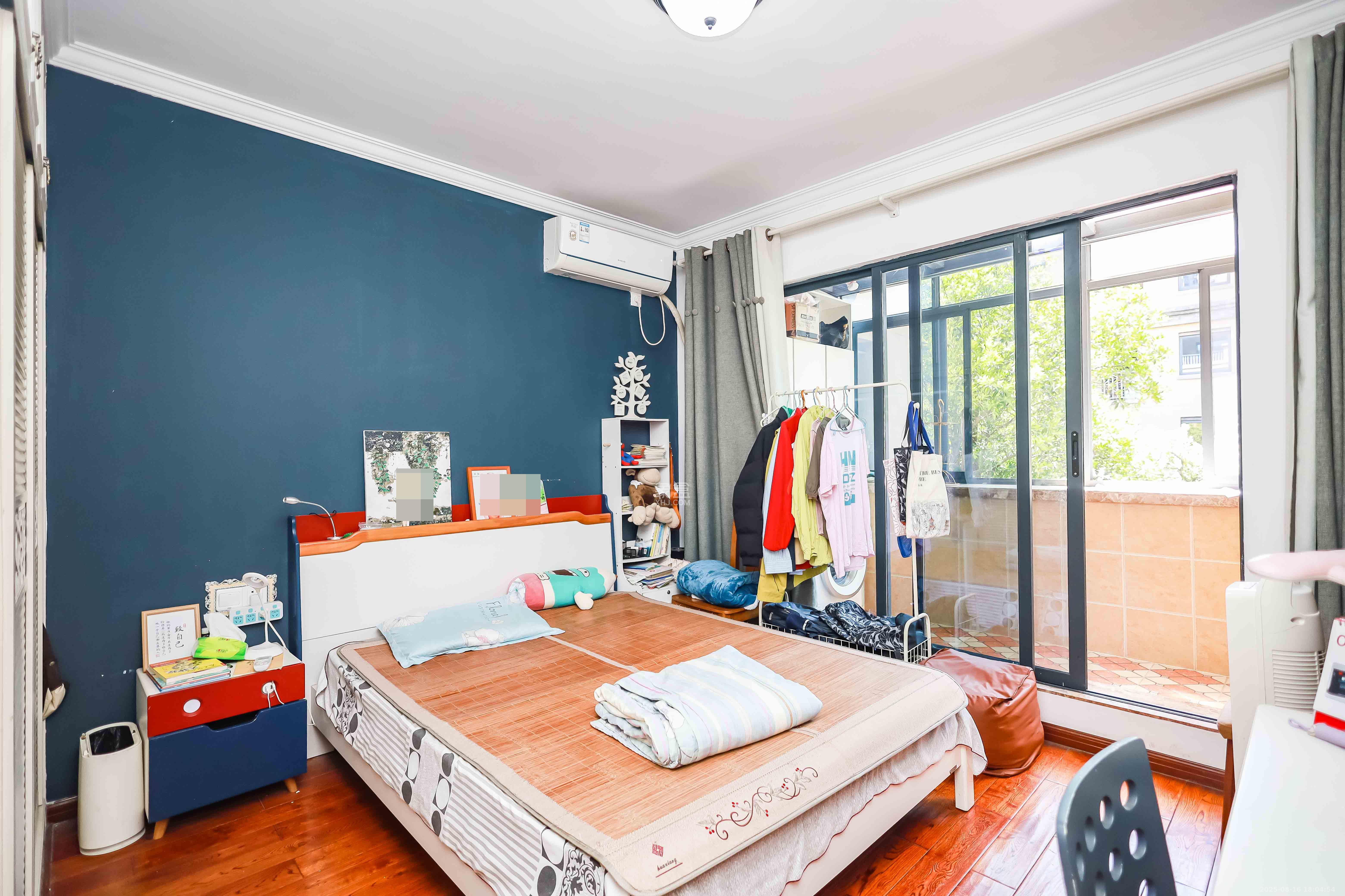 天麓尚层  3室2厅2卫    158.0万 天麓尚层  3室2厅2卫    158.0万卧室