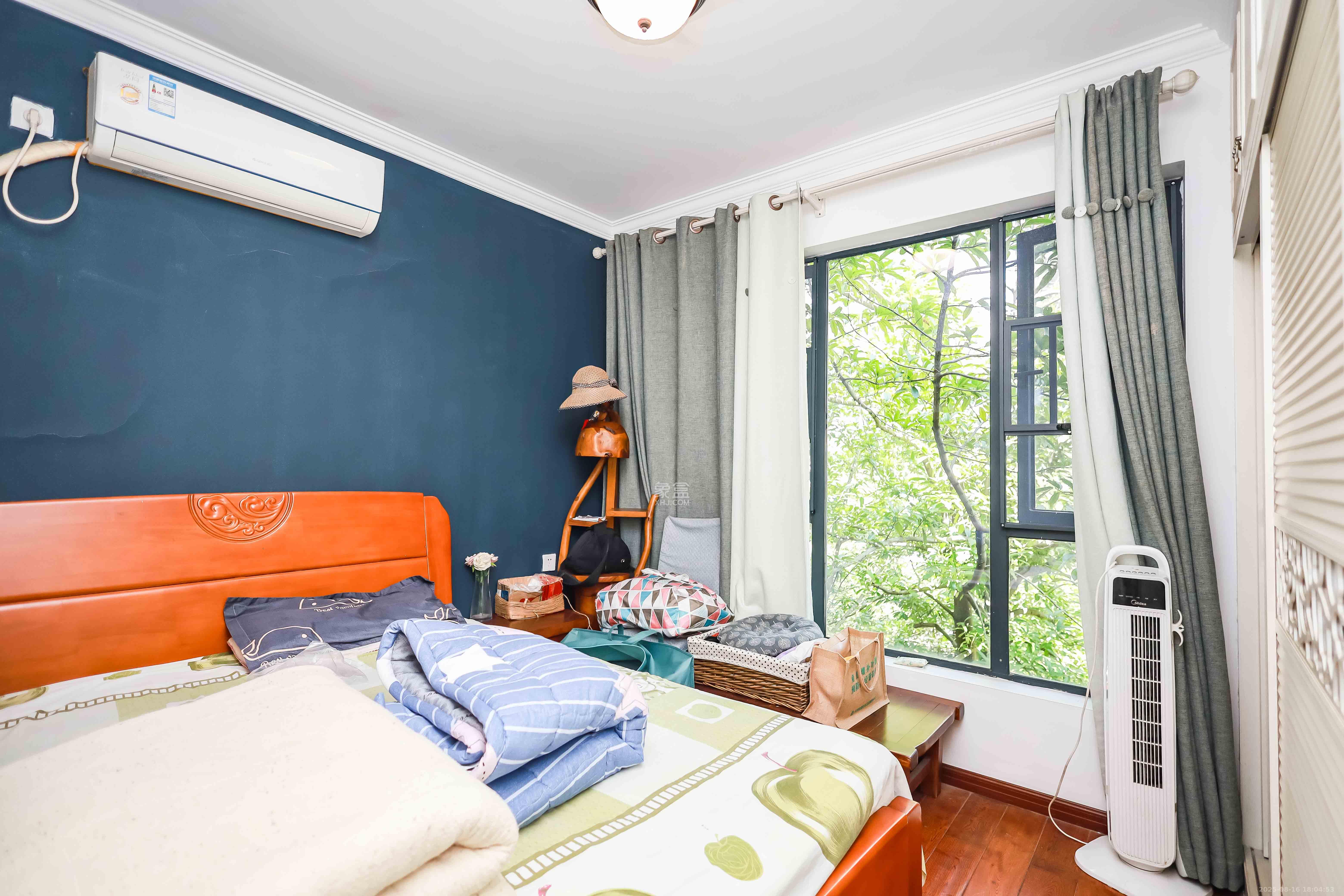 天麓尚层  3室2厅2卫    158.0万 天麓尚层  3室2厅2卫    158.0万卧室