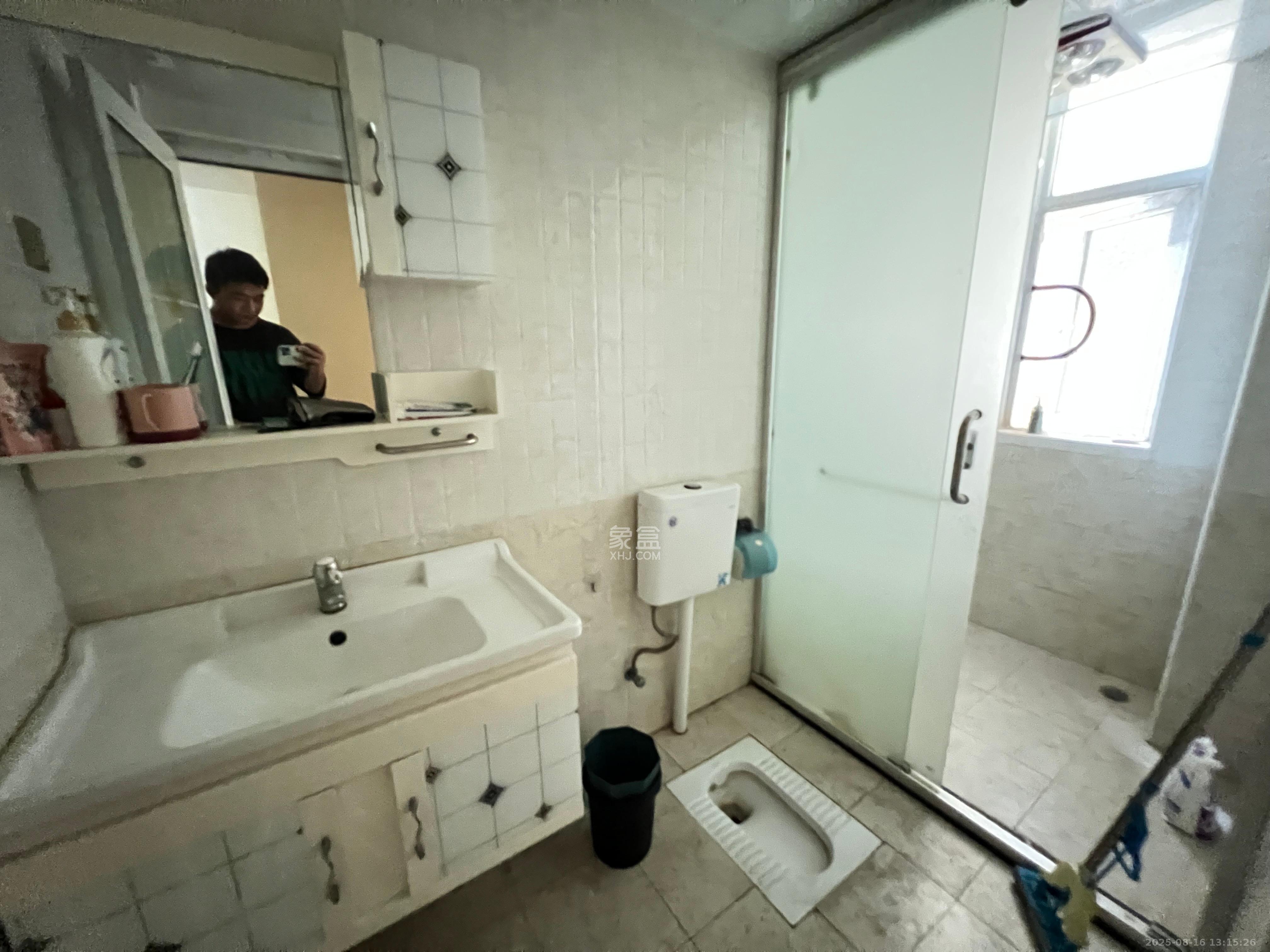 中铁西江悦一期  3室2厅2卫    2700.0元/月 中铁西江悦一期  3室2厅2卫    2700.0元/月室内图