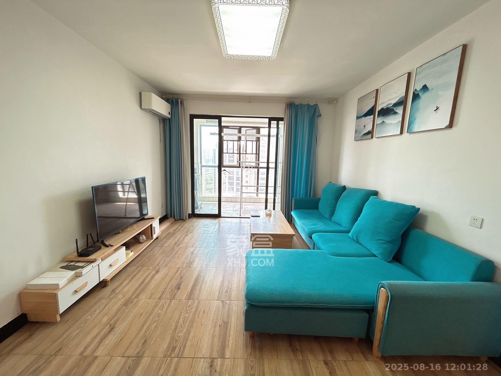 中交中央公园D1区  3室2厅2卫    2800.0元/月 中交中央公园D1区  3室2厅2卫    2800.0元/月室内图