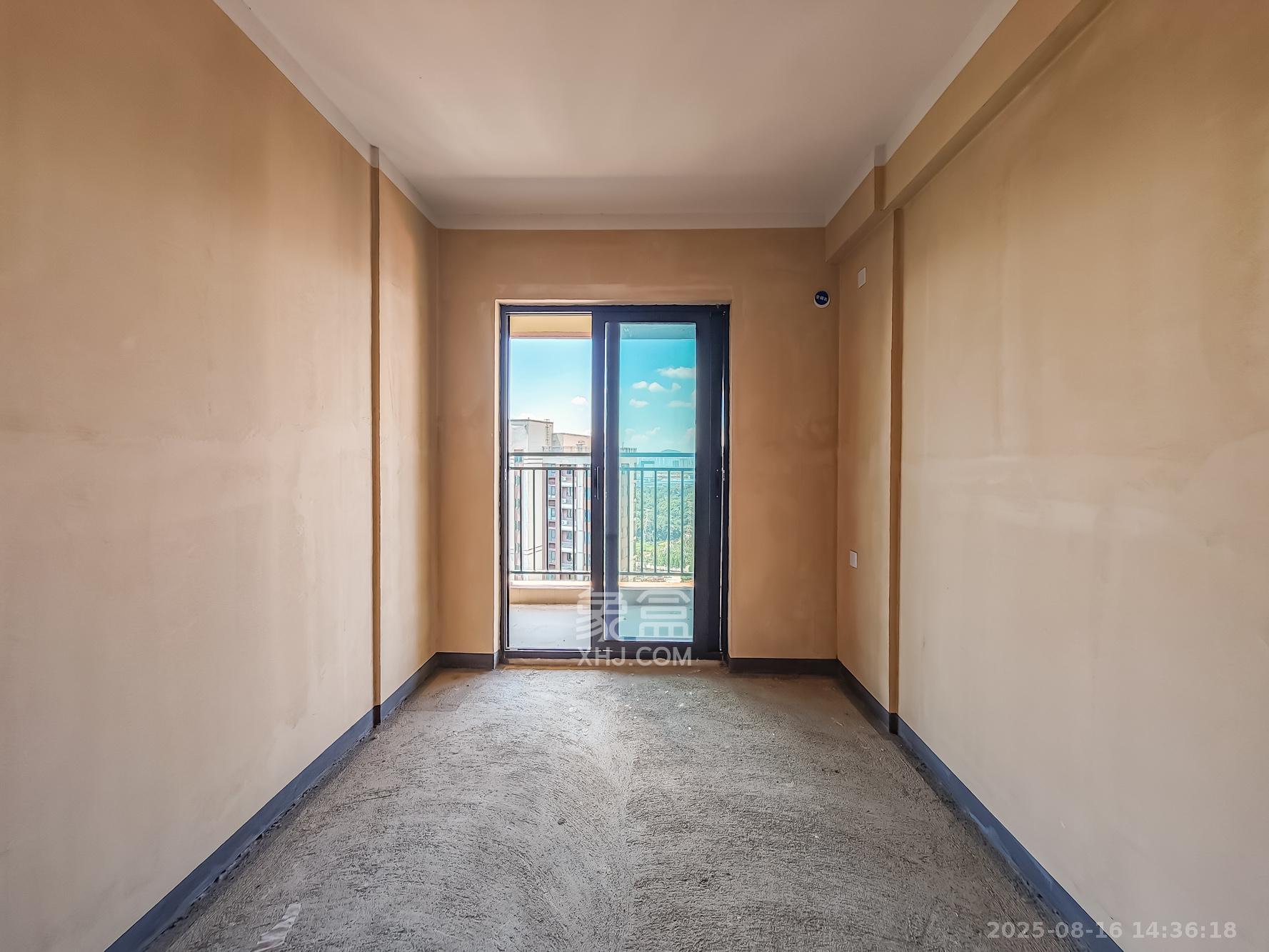 长沙融创城  3室2厅1卫    50.0万卧室