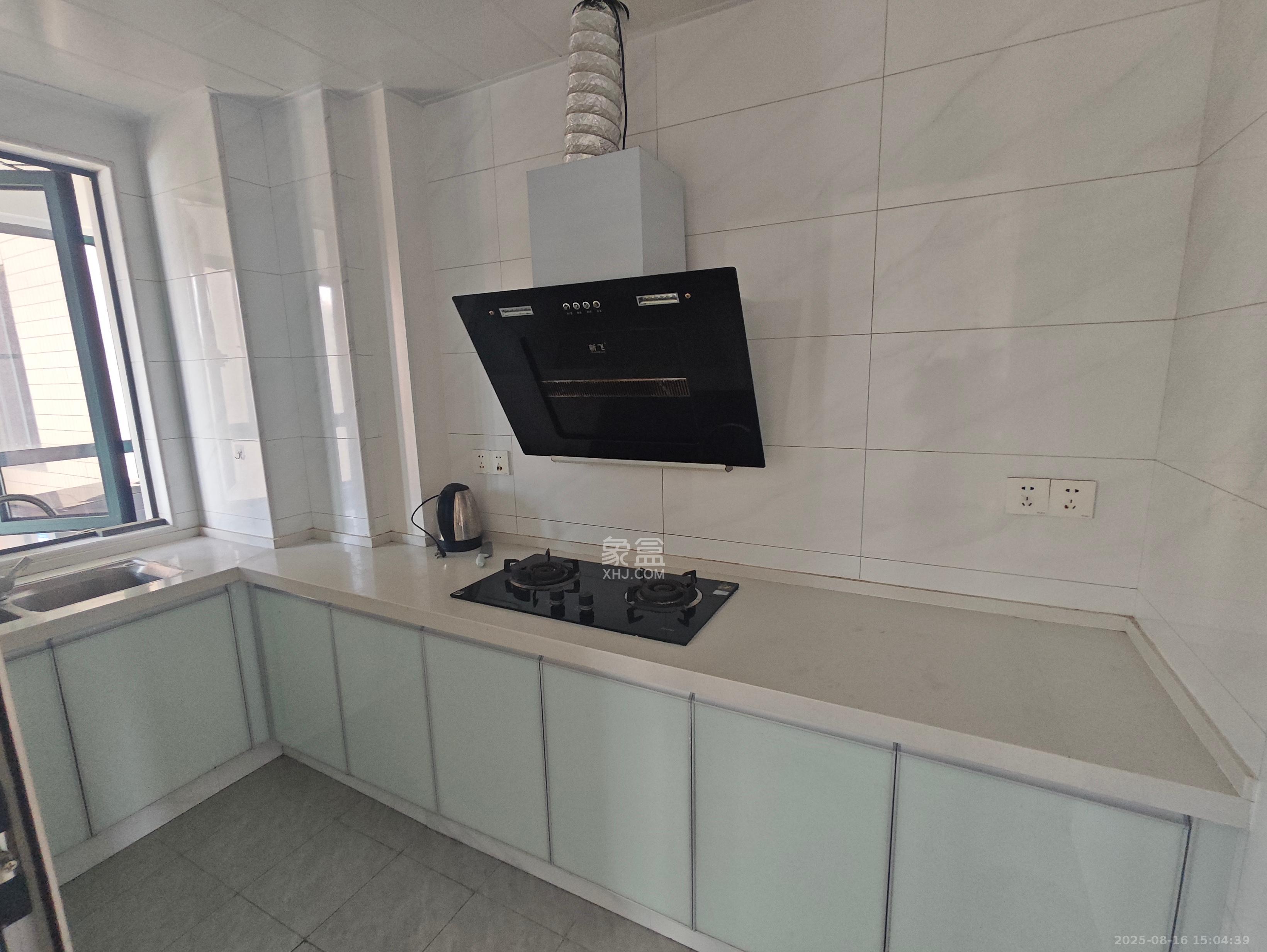 润和之悦(金泽园) 4室2厅2卫 2100.0元/月 润和之悦(金泽园) 4室2厅2卫 2100.0元/月室内图