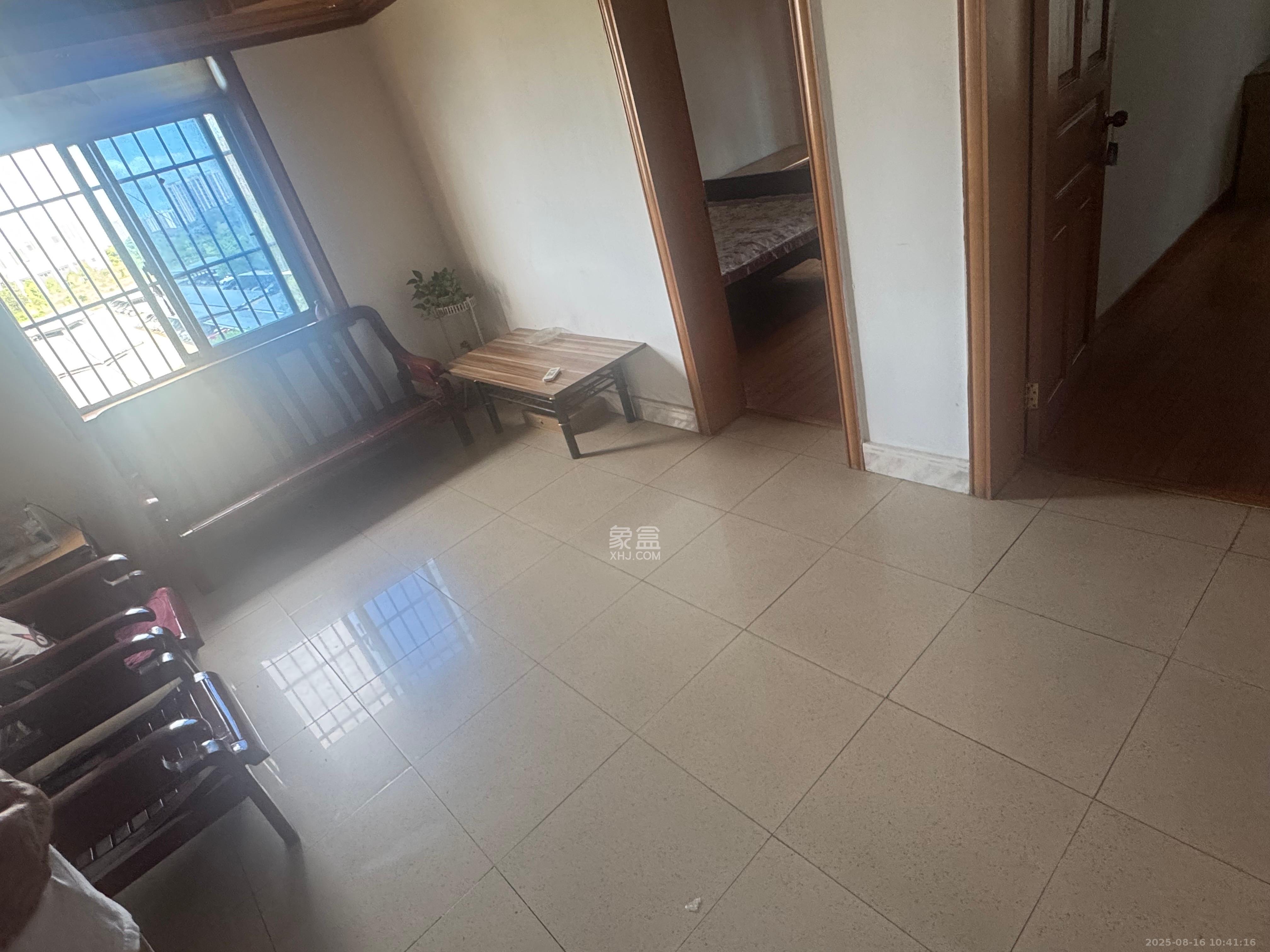 白沙啤酒公寓  2室1厅1卫    1400.0元/月 白沙啤酒公寓  2室1厅1卫    1400.0元/月