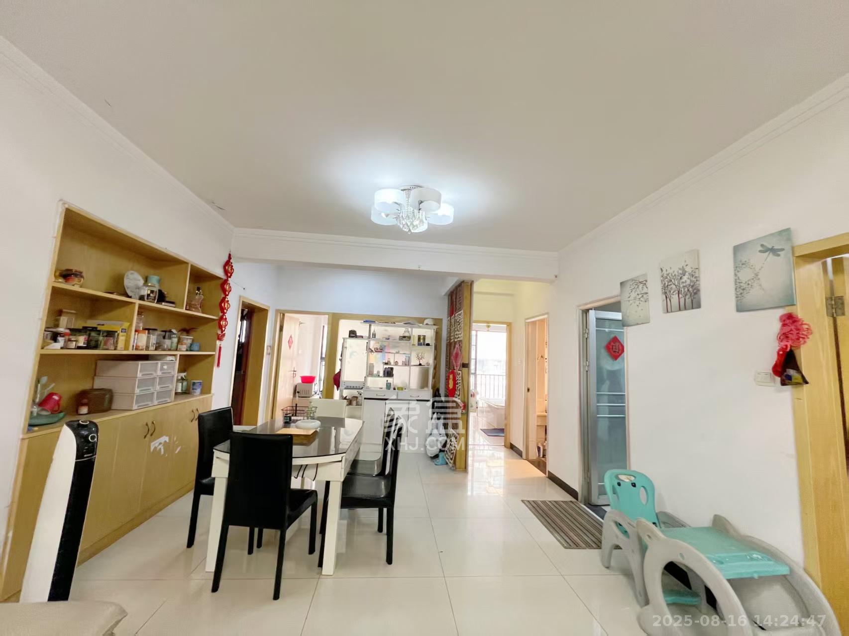 中城丽景香山园 3室2厅1卫 3300.0元/月 中城丽景香山园 3室2厅1卫 3300.0元/月室内图