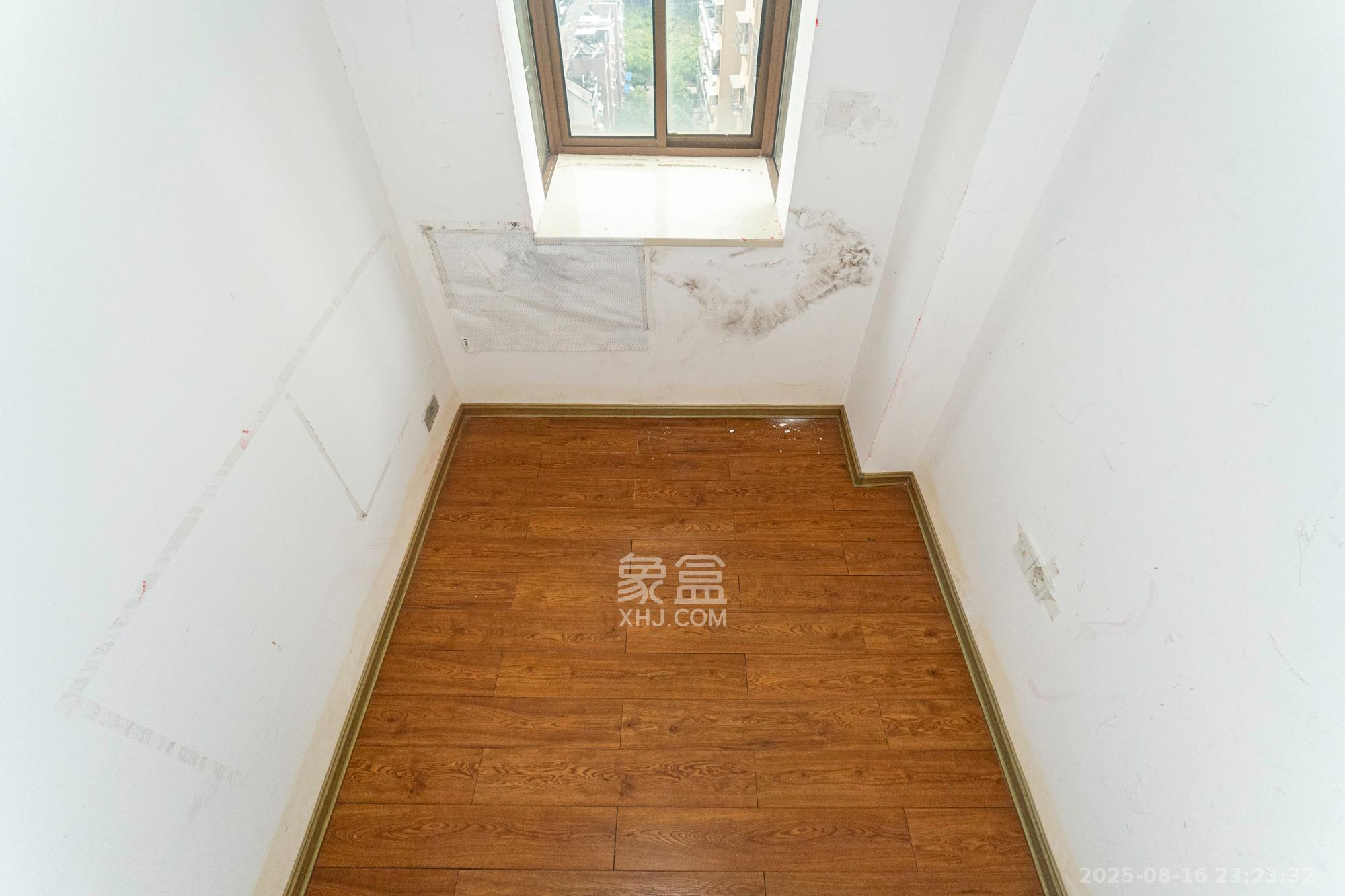 四季星城 3室2厅2卫 61.0万 四季星城 3室2厅2卫 61.0万其他