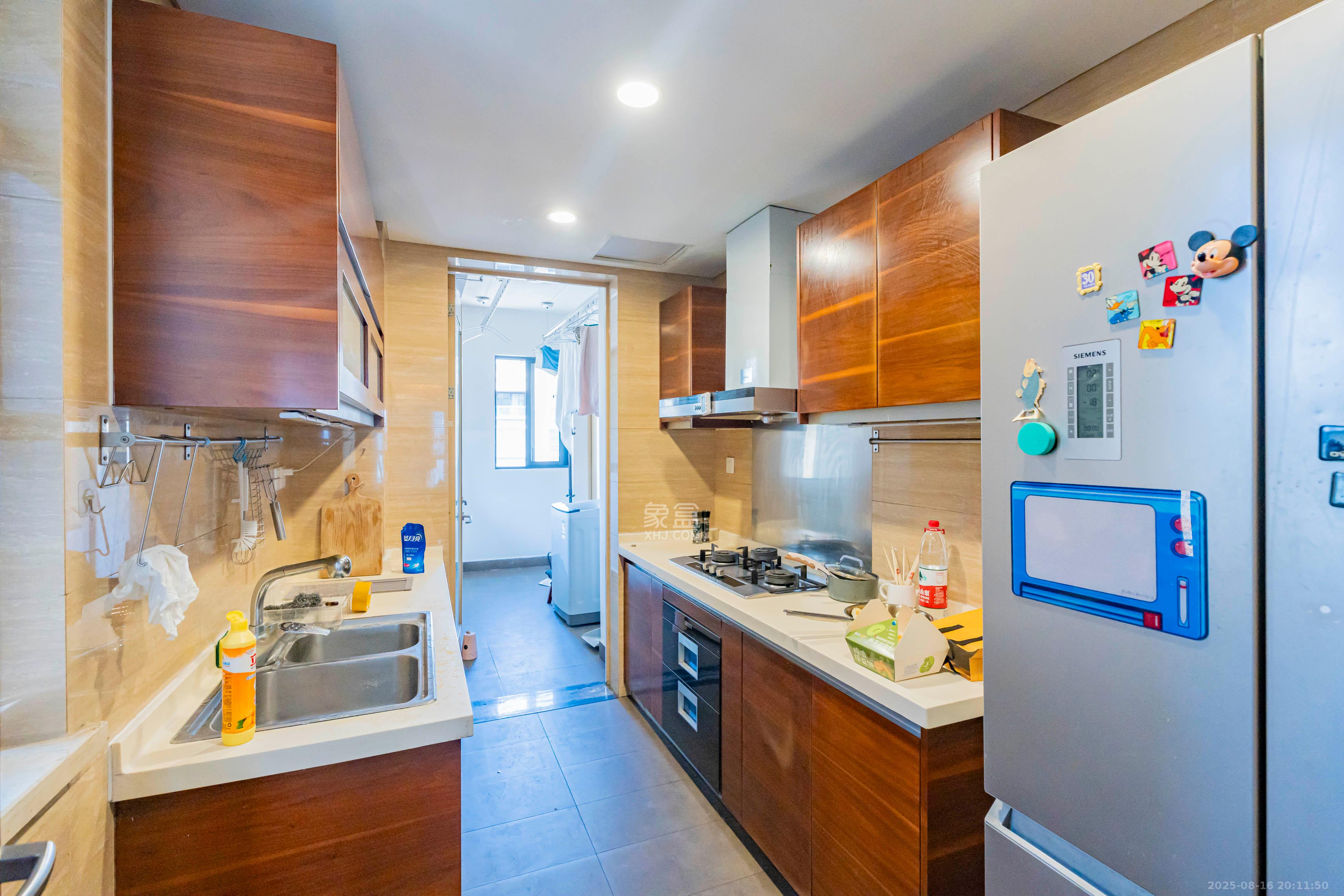 复地崑玉国际一期  3室2厅2卫    219.0万 复地崑玉国际一期  3室2厅2卫    219.0万厨房