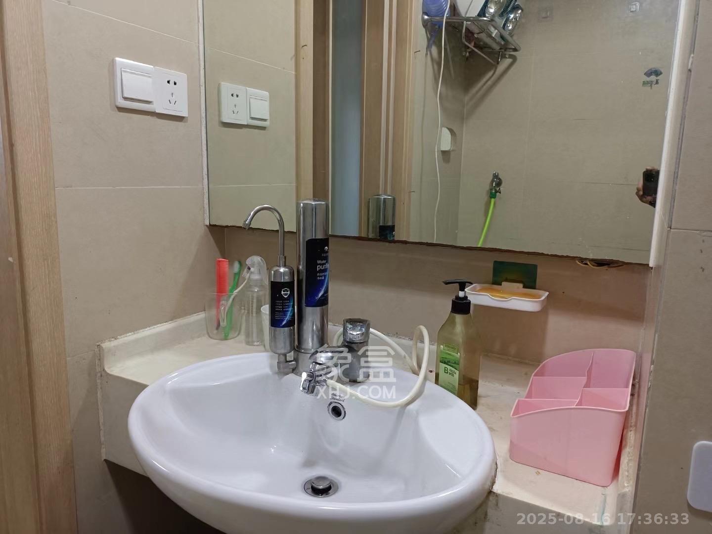 万科金色家园  1室1厅1卫    1200.0元/月室内图