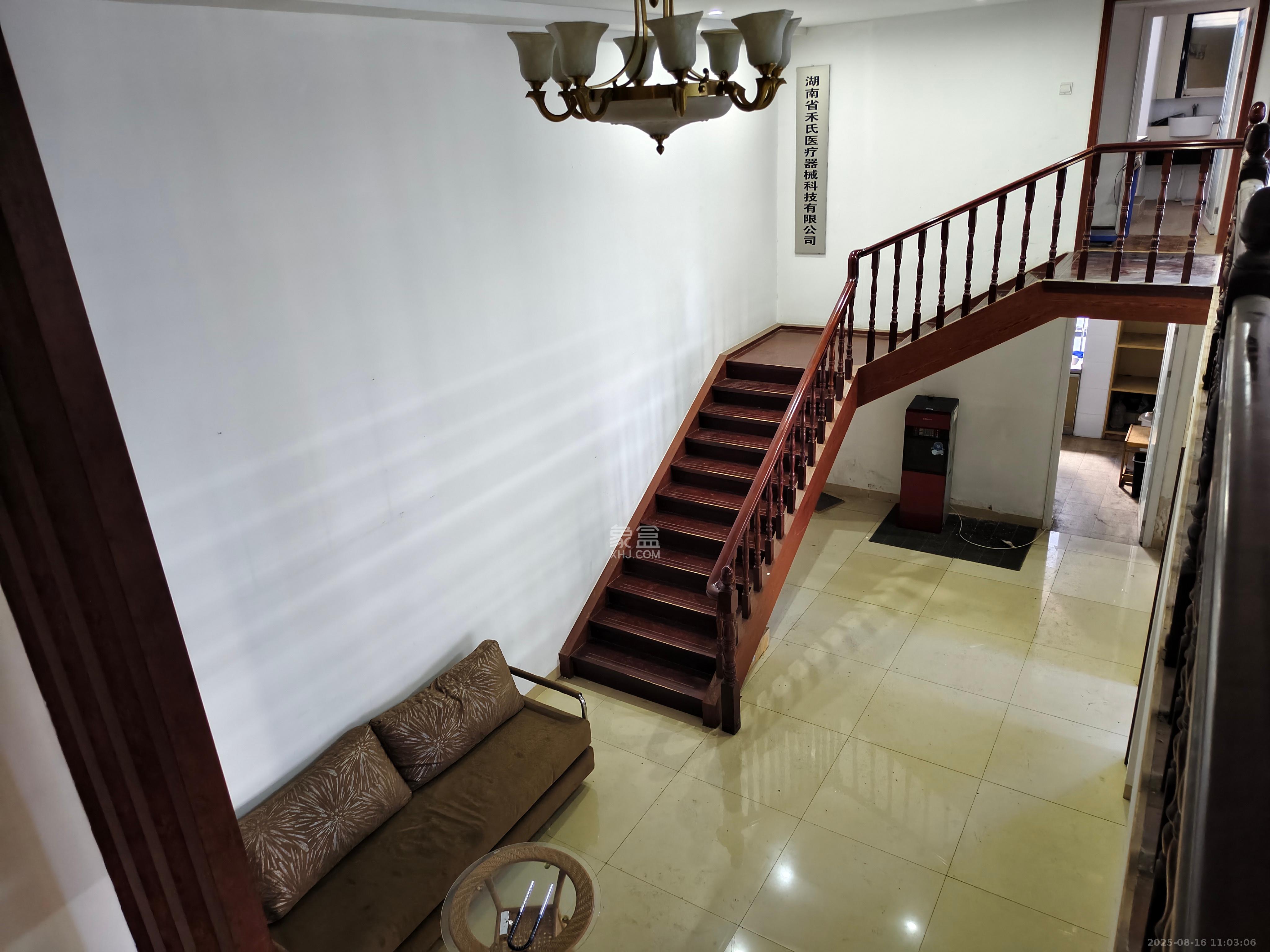 建发汇金国际 1室1厅1卫 20000.0元/月 建发汇金国际 1室1厅1卫 20000.0元/月室内图