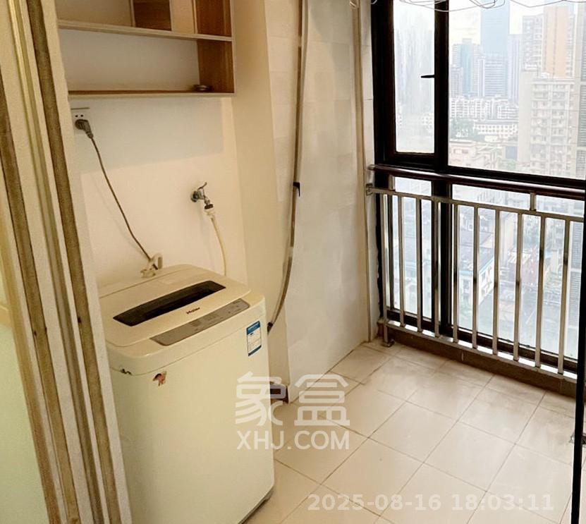 铂宫  1室1厅1卫   2000.00元/月室内图