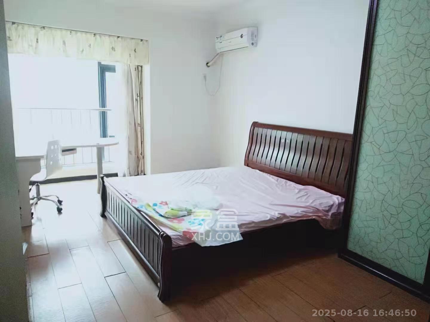 珠江花城二期扶水岸  3室2厅2卫   2400.00元/月室内图