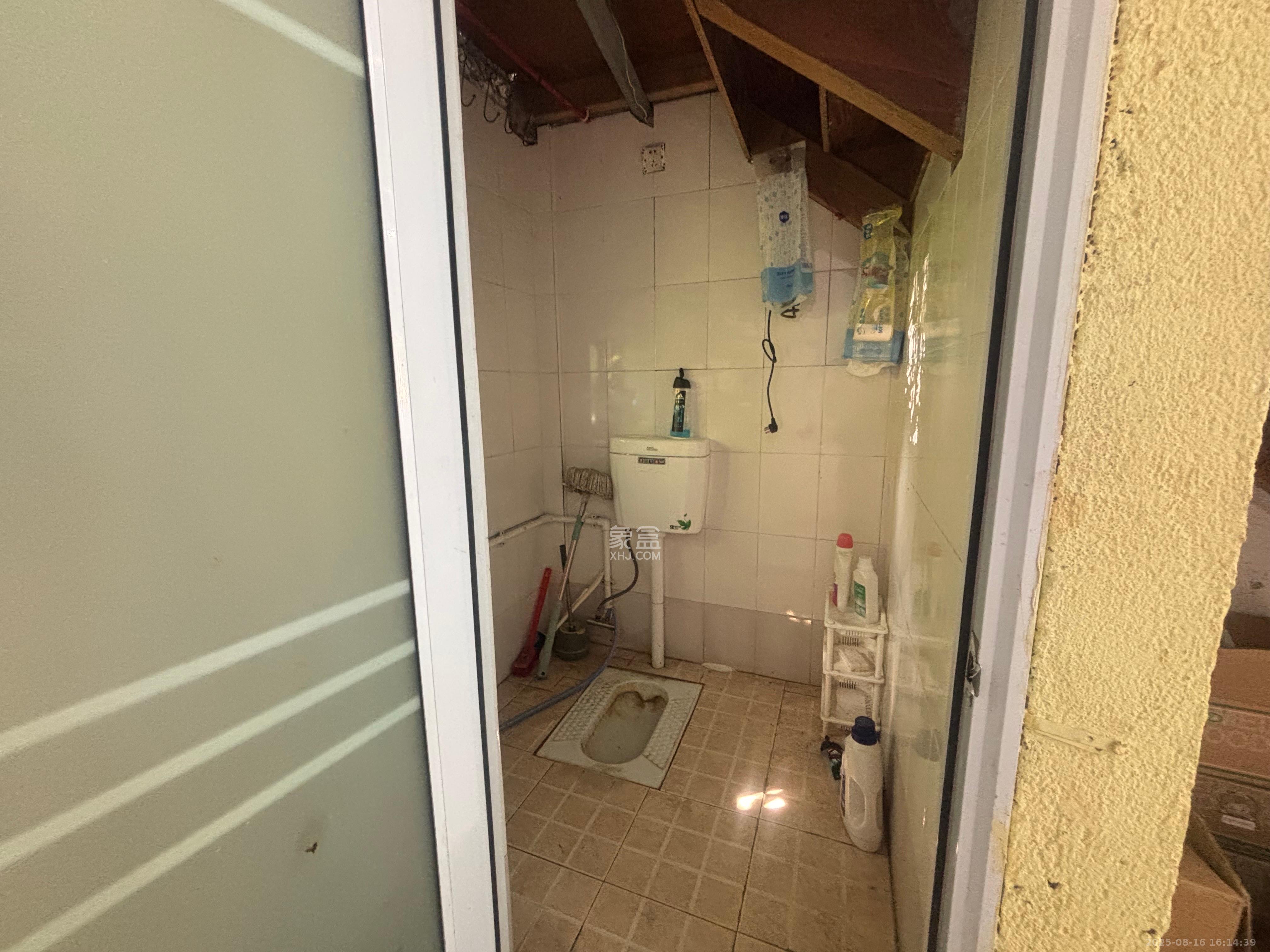 鄱阳小区   80.0㎡      2600.0元/月室内图