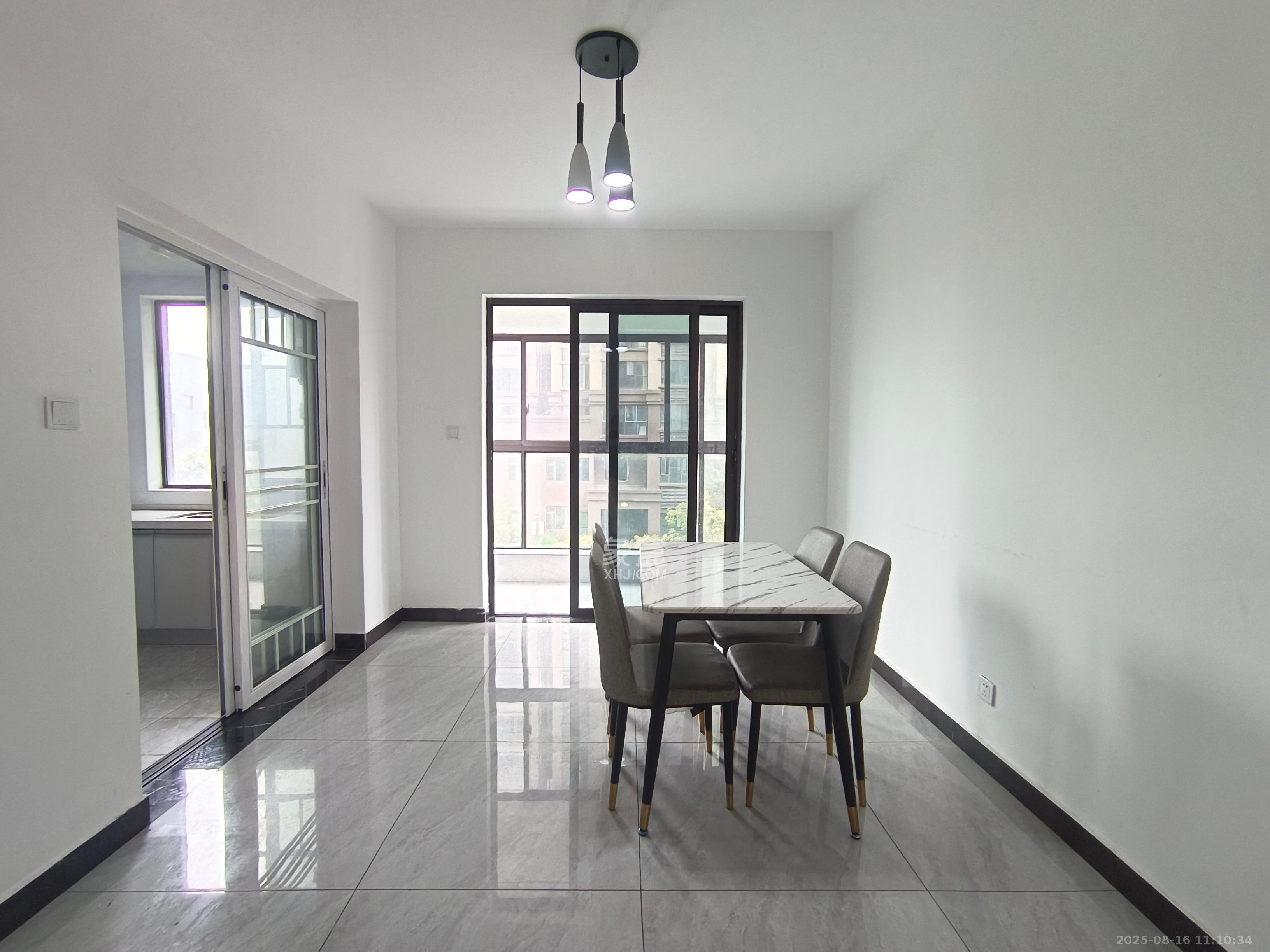 金广星苑  3室2厅2卫    2400.0元/月 金广星苑  3室2厅2卫    2400.0元/月室内图