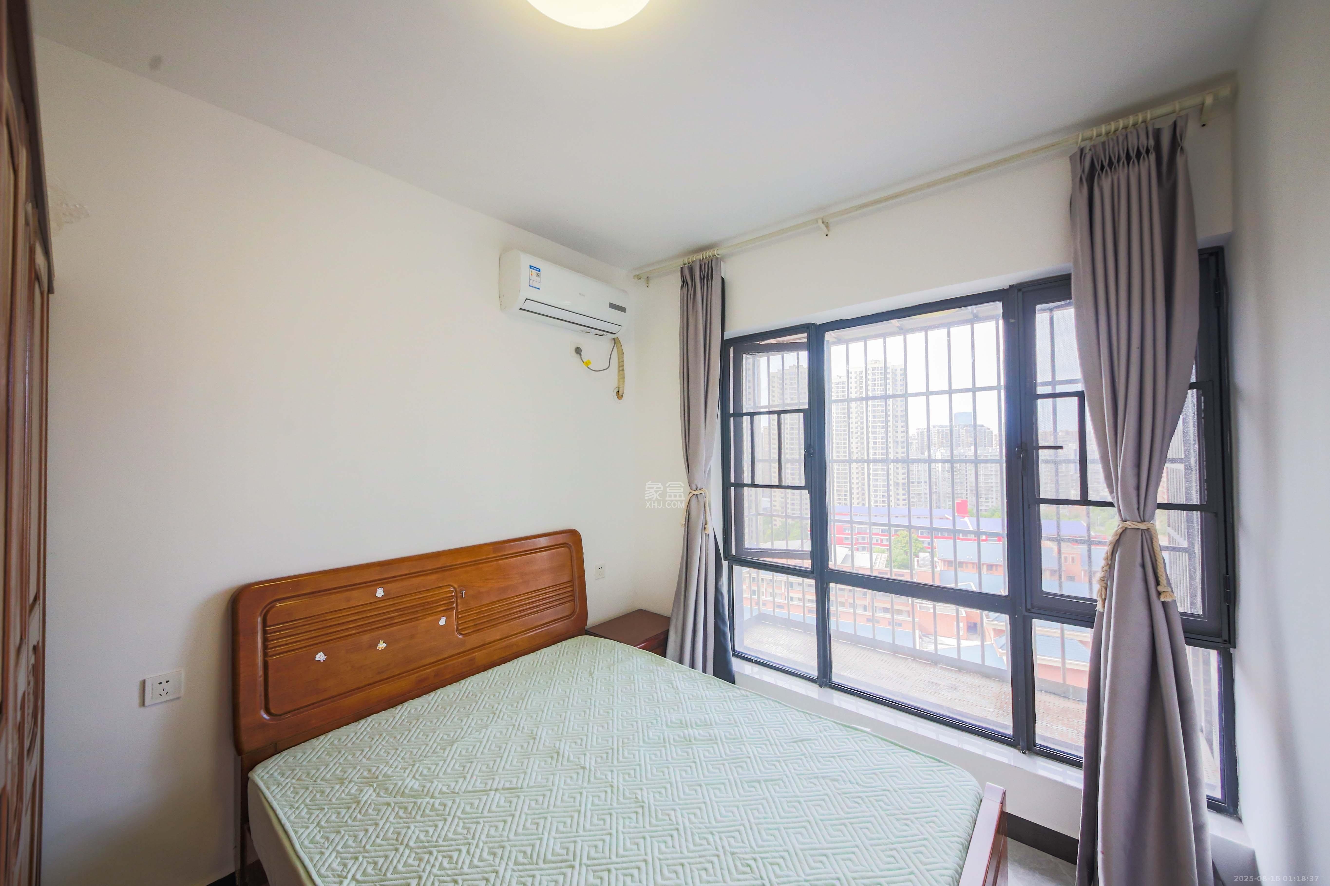 和庄  3室1厅1卫    86.0万卧室