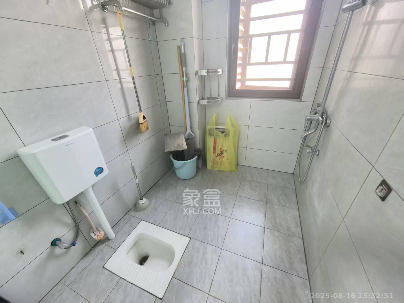 中城苑  3室2厅1卫   2700.00元/月室内图