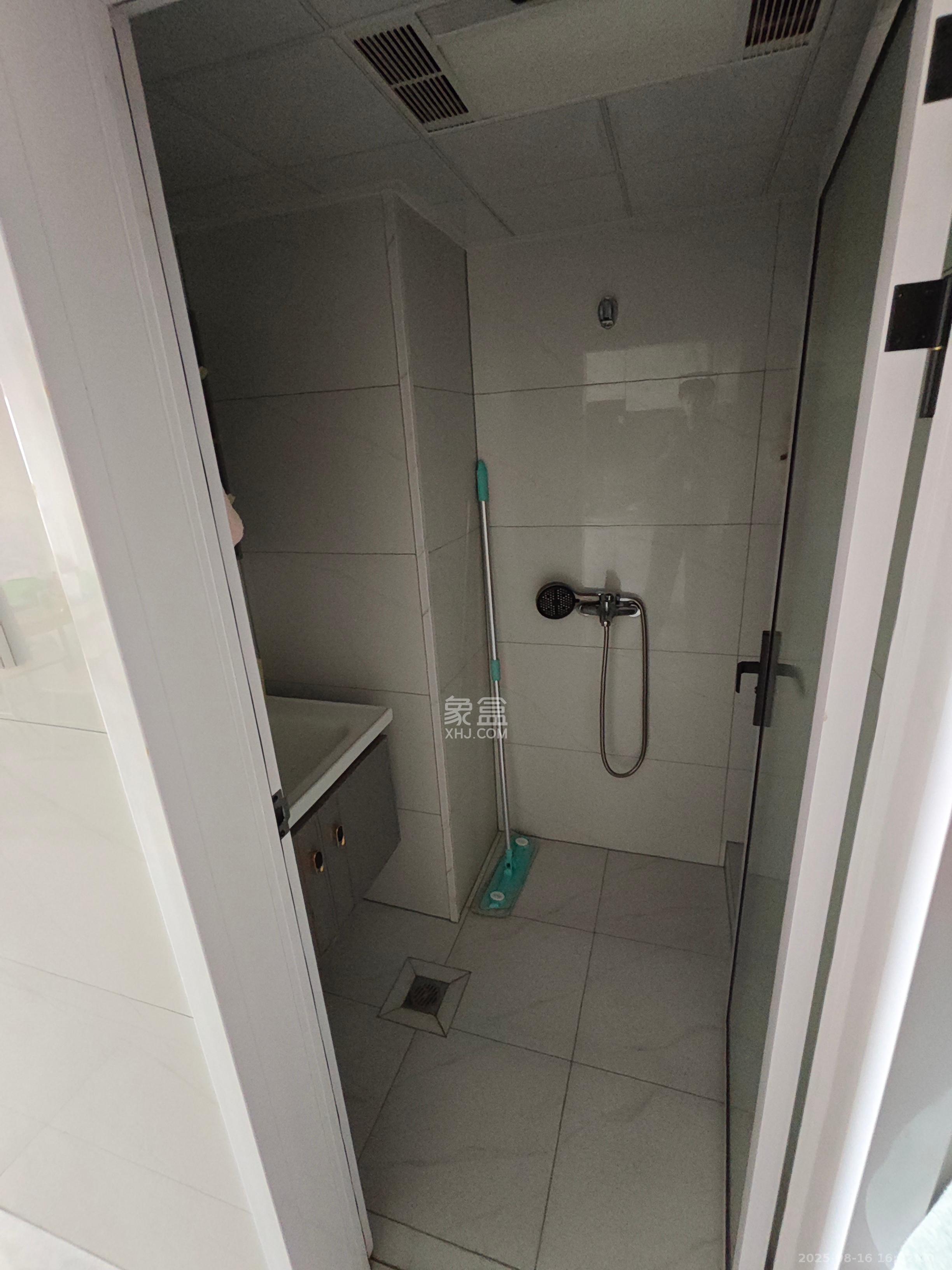 梅溪悦章  2室1厅1卫    2600.0元/月 梅溪悦章  2室1厅1卫    2600.0元/月室内图