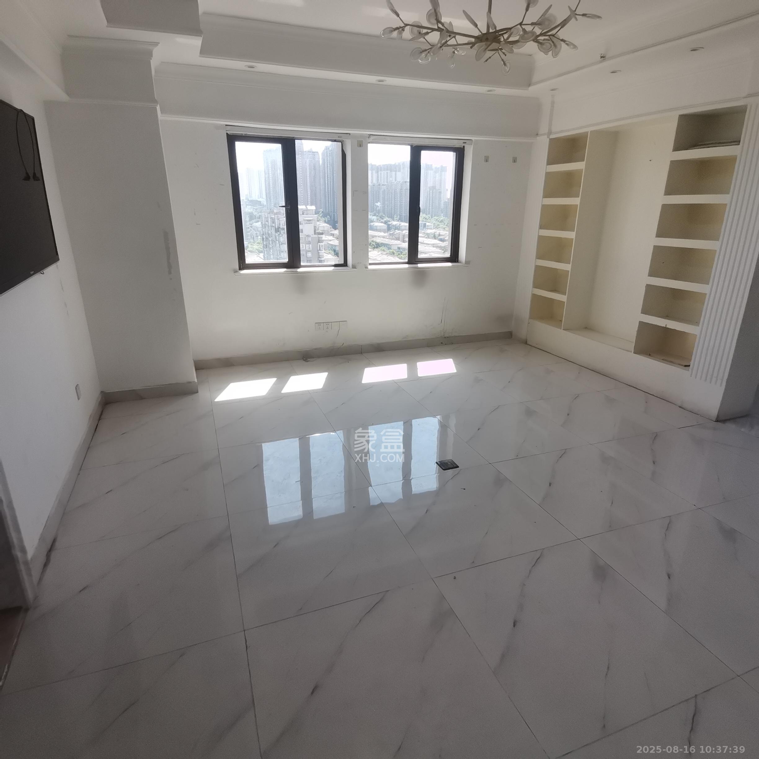 喜盈门范城  2室1厅1卫    3100.0元/月室内图