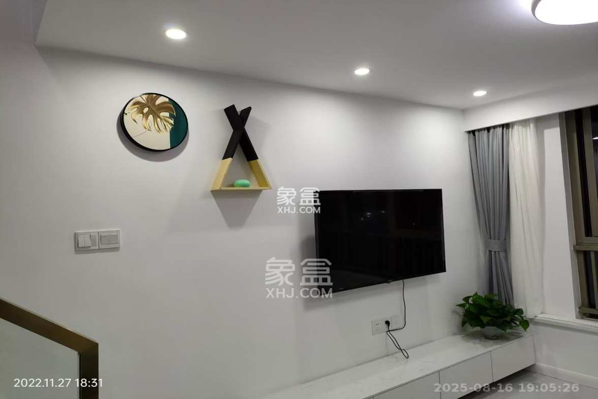 梅溪湖金茂湾  1室1厅1卫    2100.0元/月 梅溪湖金茂湾  1室1厅1卫    2100.0元/月室内图