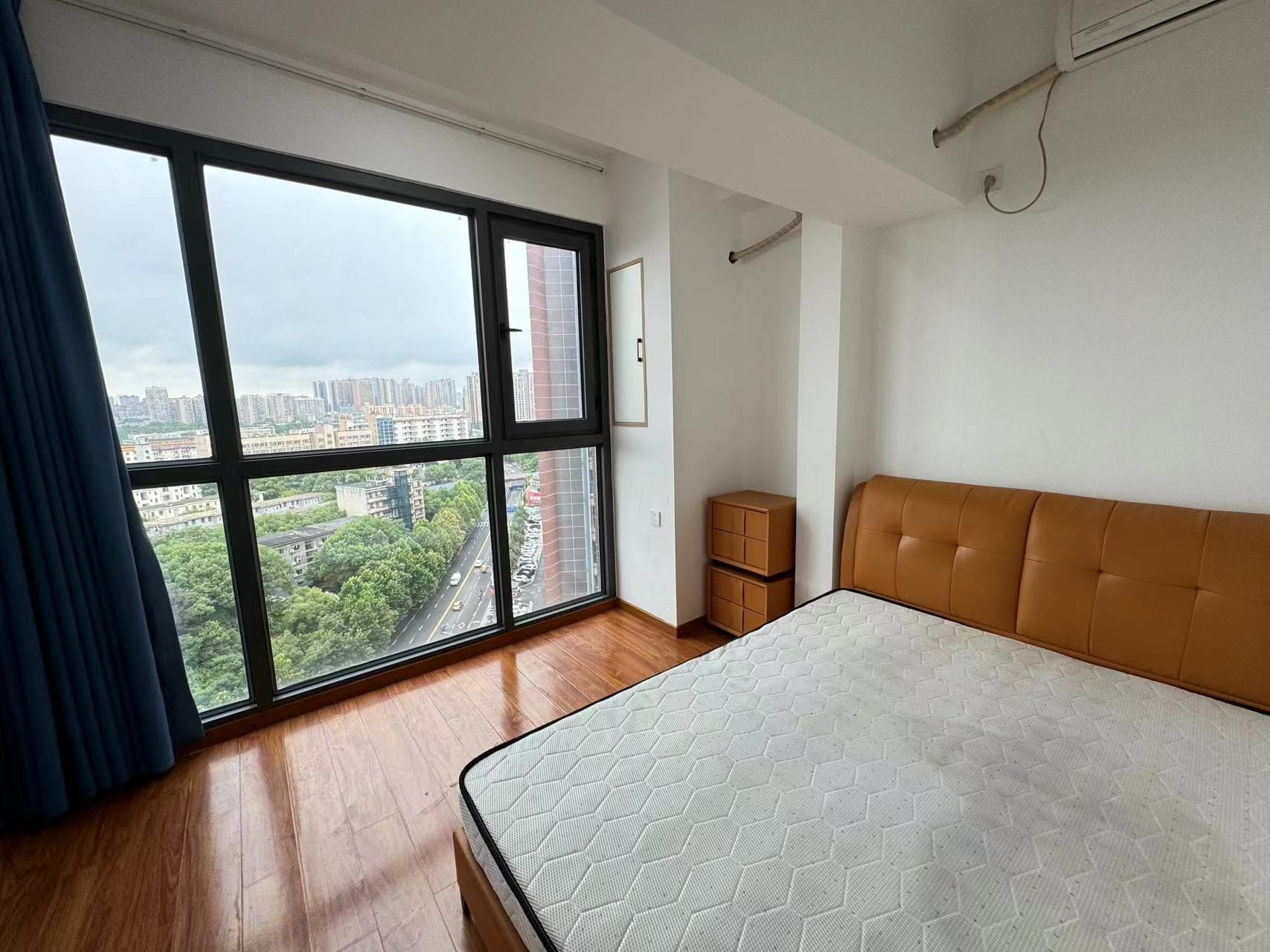 金钟大雁城  2室1厅1卫    2100.0元/月室内图