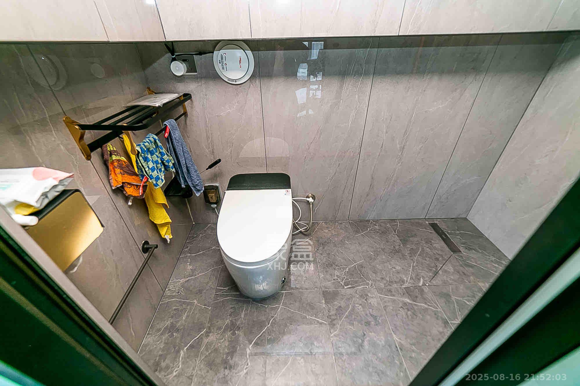 万润时光里  3室1厅2卫    4200.0元/月室内图