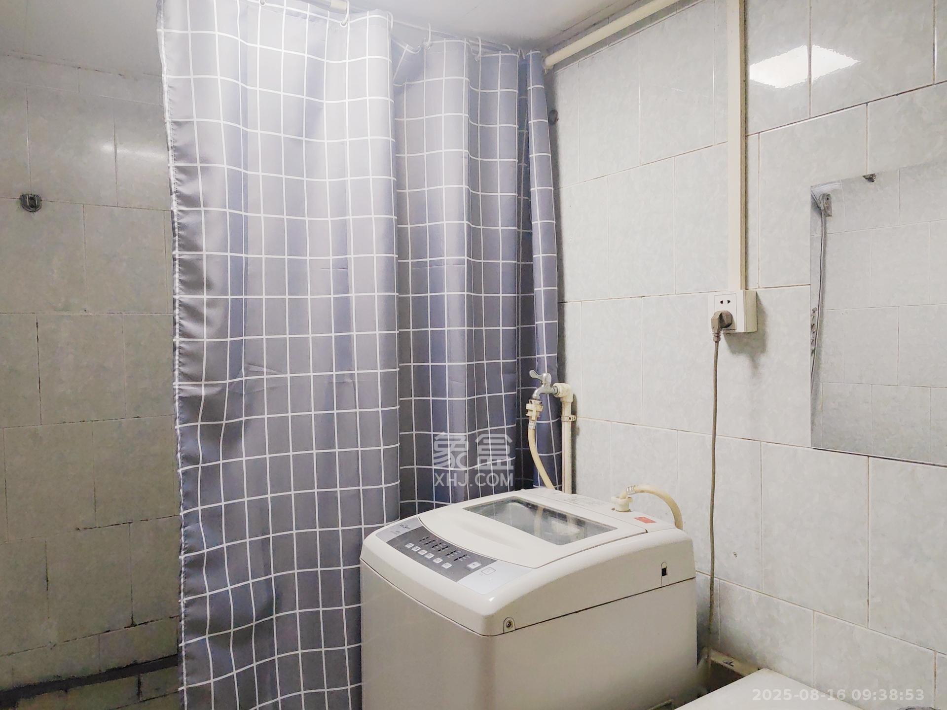 三泰街新富城  2室1厅1卫   2480.00元/月室内图