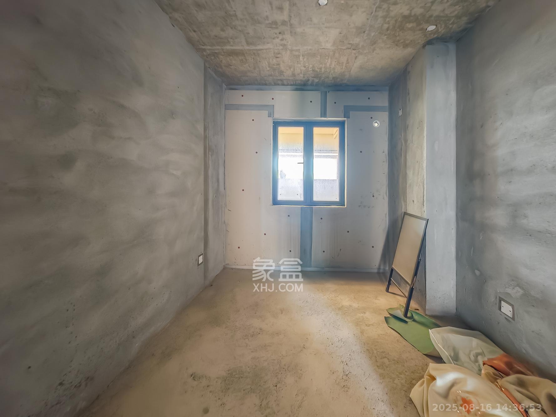 东原启城  3室2厅1卫    42.0万 东原启城  3室2厅1卫    42.0万卧室